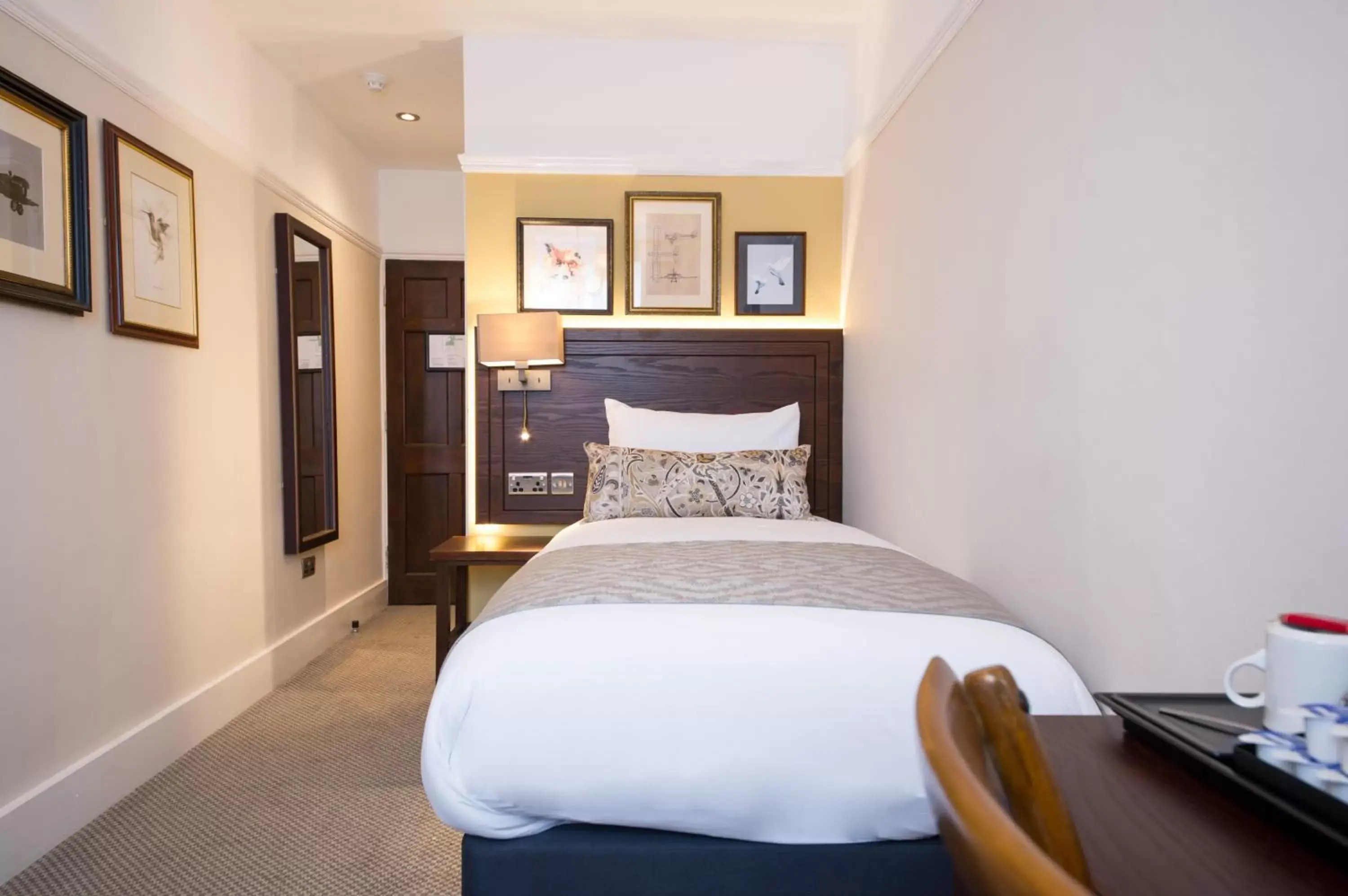 Single Room in The Colney Fox by Innkeeper's Collection Single Room in The Colney Fox by Innkeeper's Collection