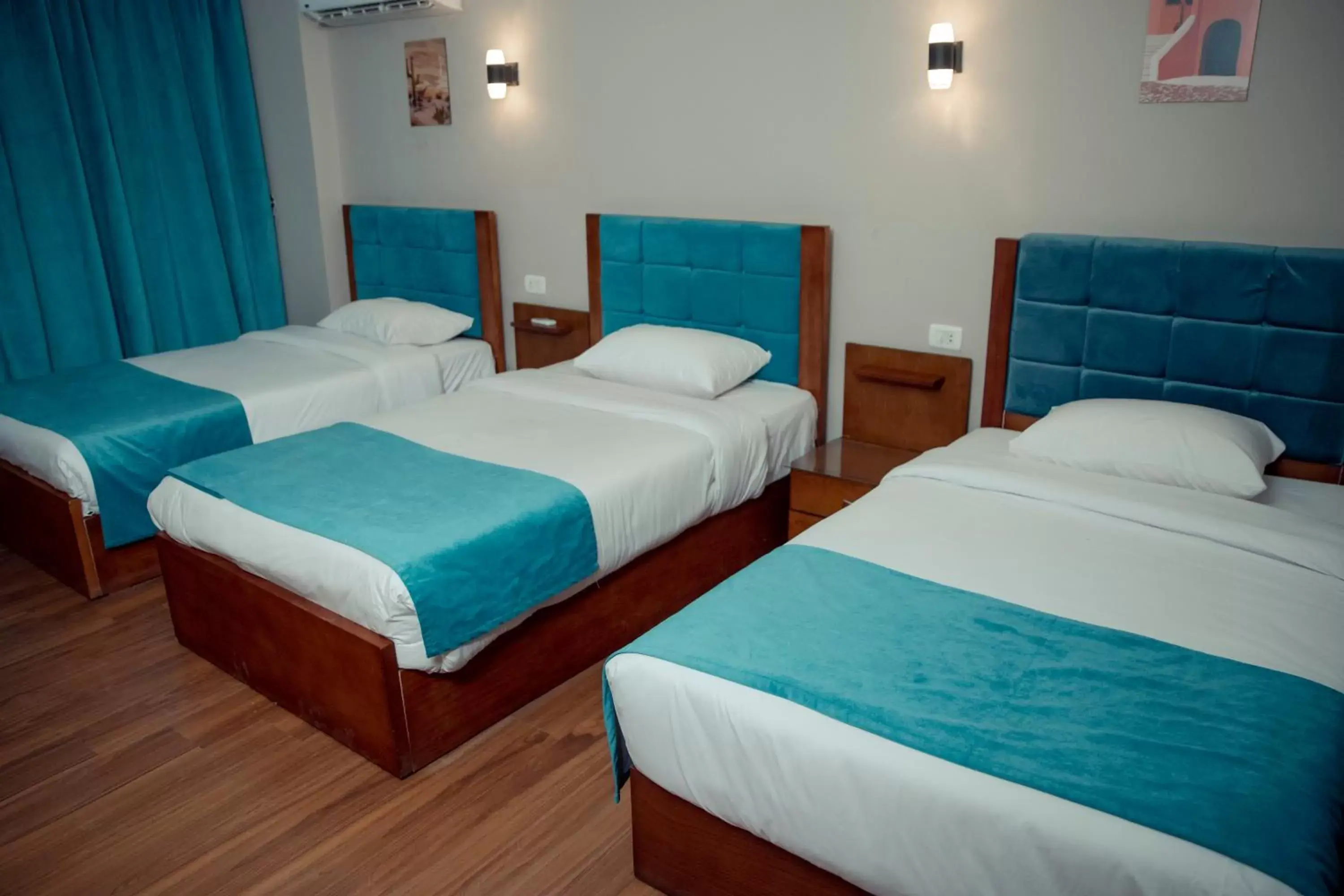 Superior Triple Room in Pyramids Oasis Hotel Superior Triple Room in Pyramids Oasis Hotel