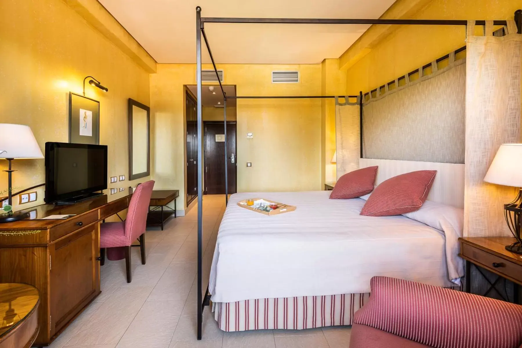 Double or Twin Room in Intur Alcazar de San Juan Double or Twin Room in Intur Alcazar de San Juan