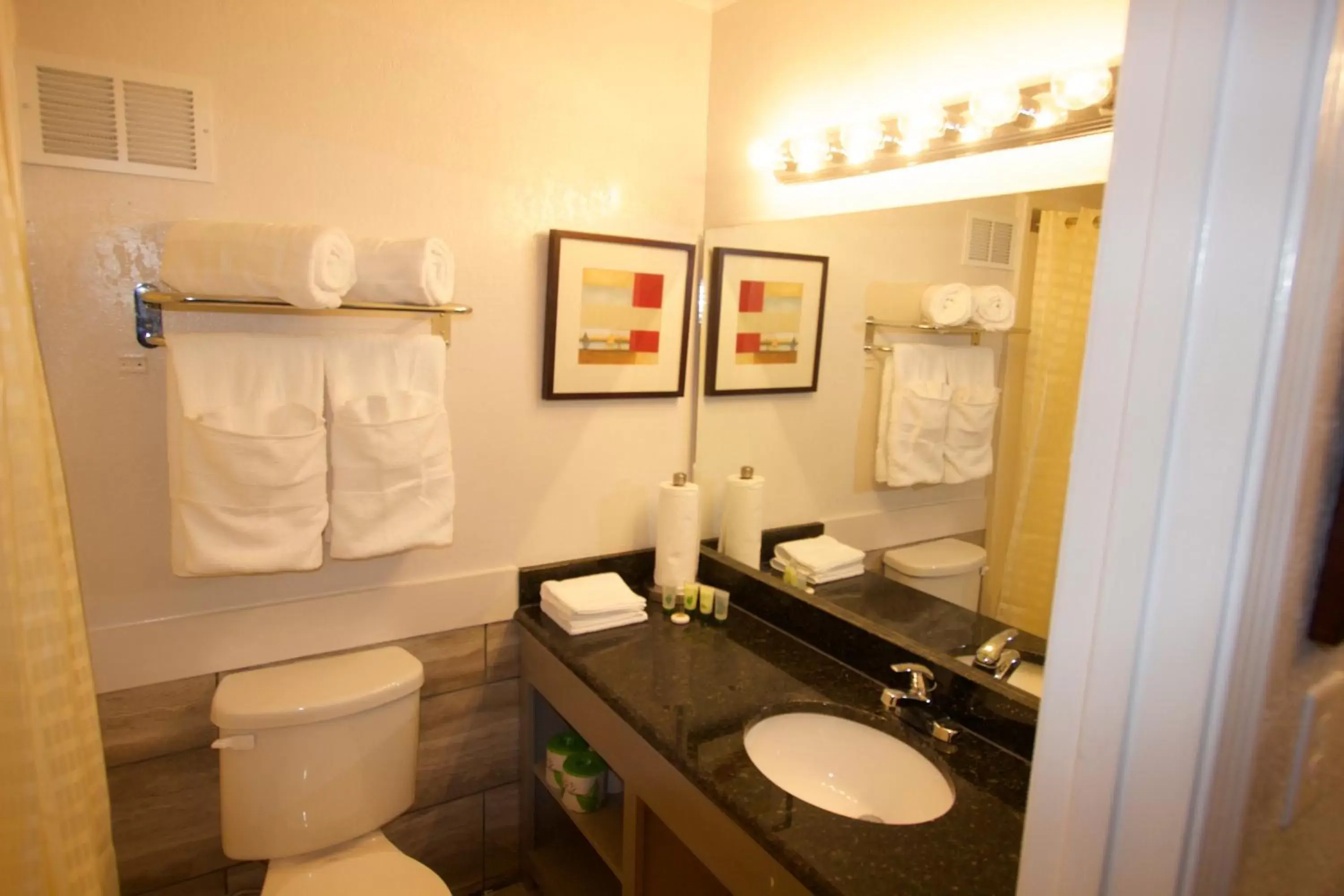 Luxury Suite King in At Home Inn & Suites Luxury Suite King in At Home Inn & Suites