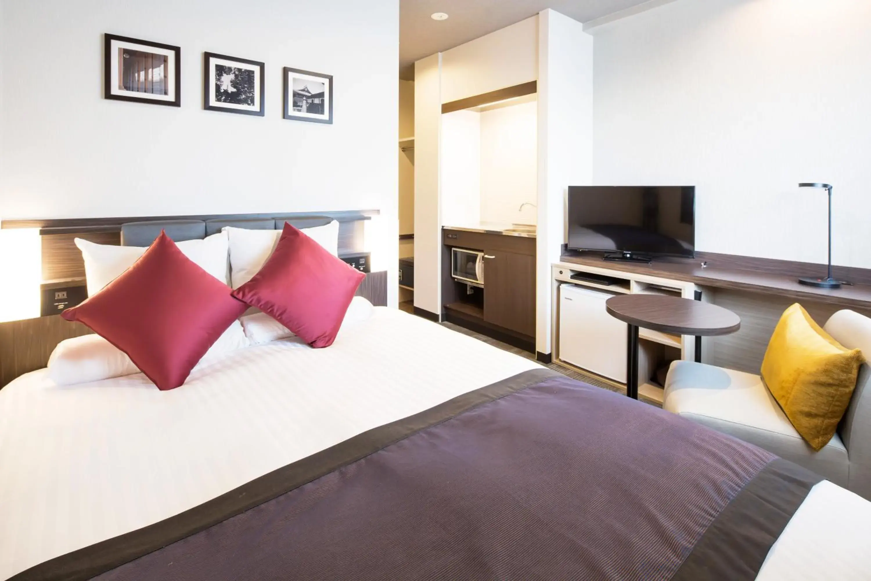 Standard Double Room - single occupancy - Non-Smoking in HOTEL MYSTAYS Kanda Standard Double Room - single occupancy - Non-Smoking in HOTEL MYSTAYS Kanda