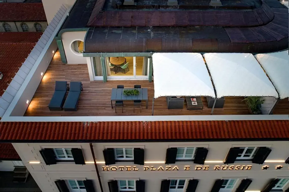 Penthouse Suite in Hotel Plaza e de Russie - Relais & Châteaux Penthouse Suite in Hotel Plaza e de Russie - Relais & Châteaux