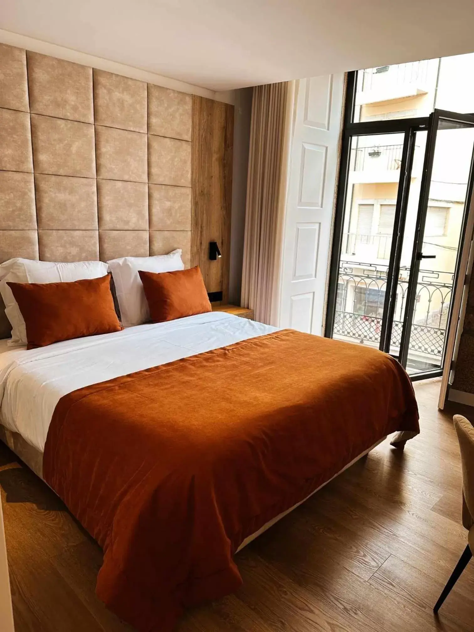 Double Room with Balcony (2 Adults + 1 Child) in Coração do Tua Hotel Double Room with Balcony (2 Adults + 1 Child) in Coração do Tua Hotel