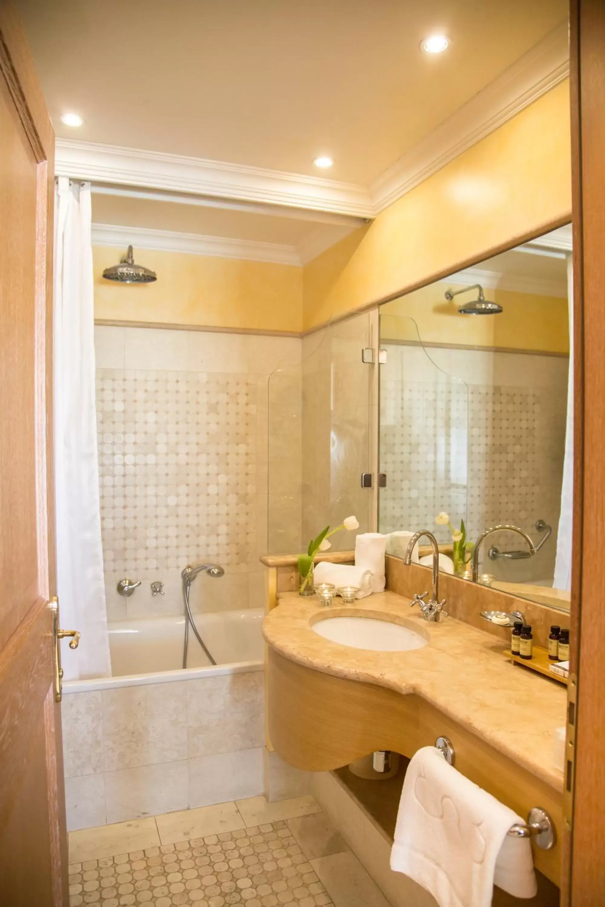 Comfort Double Room with Spa Access in Palace Hotel Comfort Double Room with Spa Access in Palace Hotel