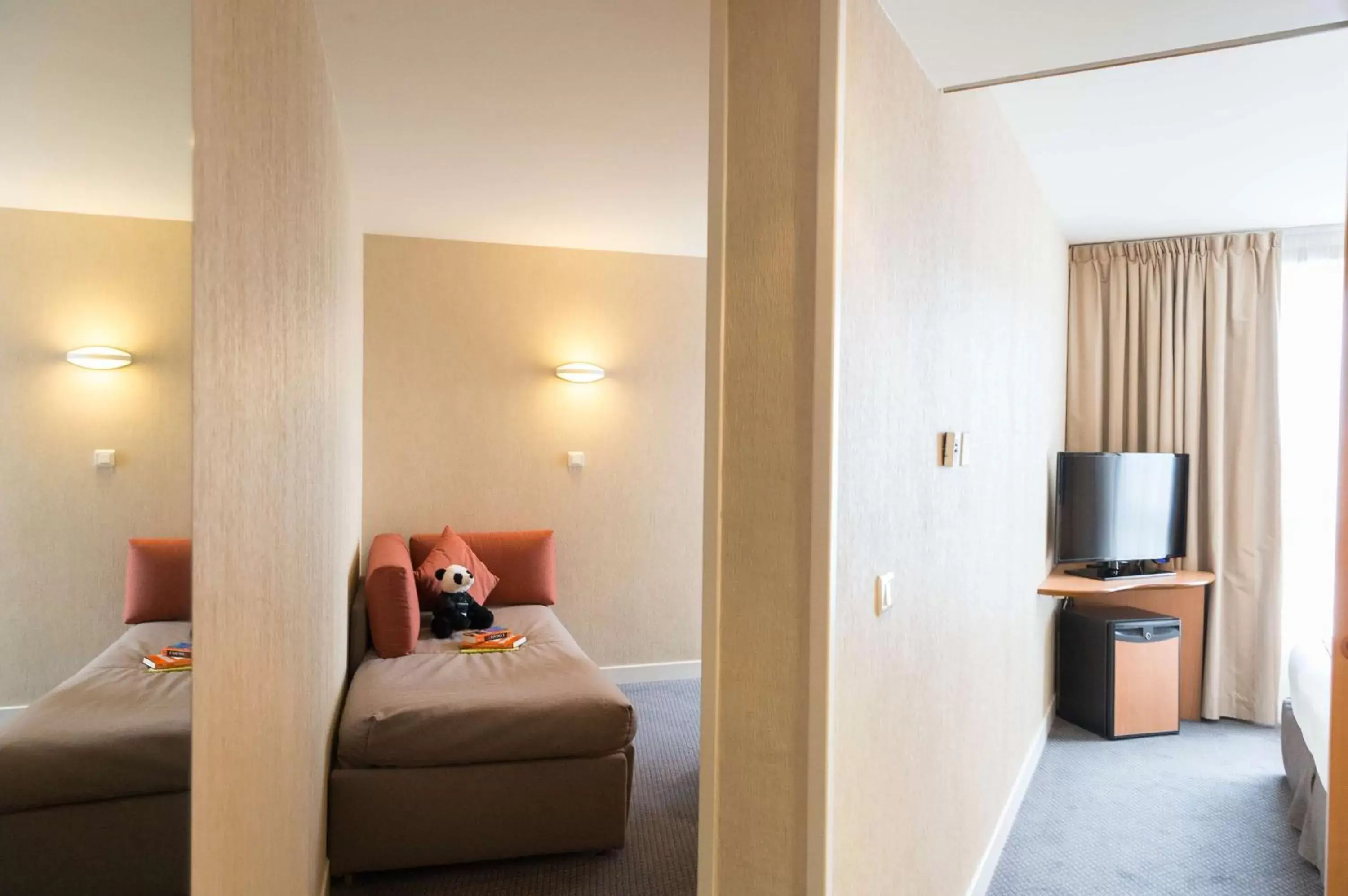 Family Room in Best Western Plus Paris Saclay Family Room in Best Western Plus Paris Saclay
