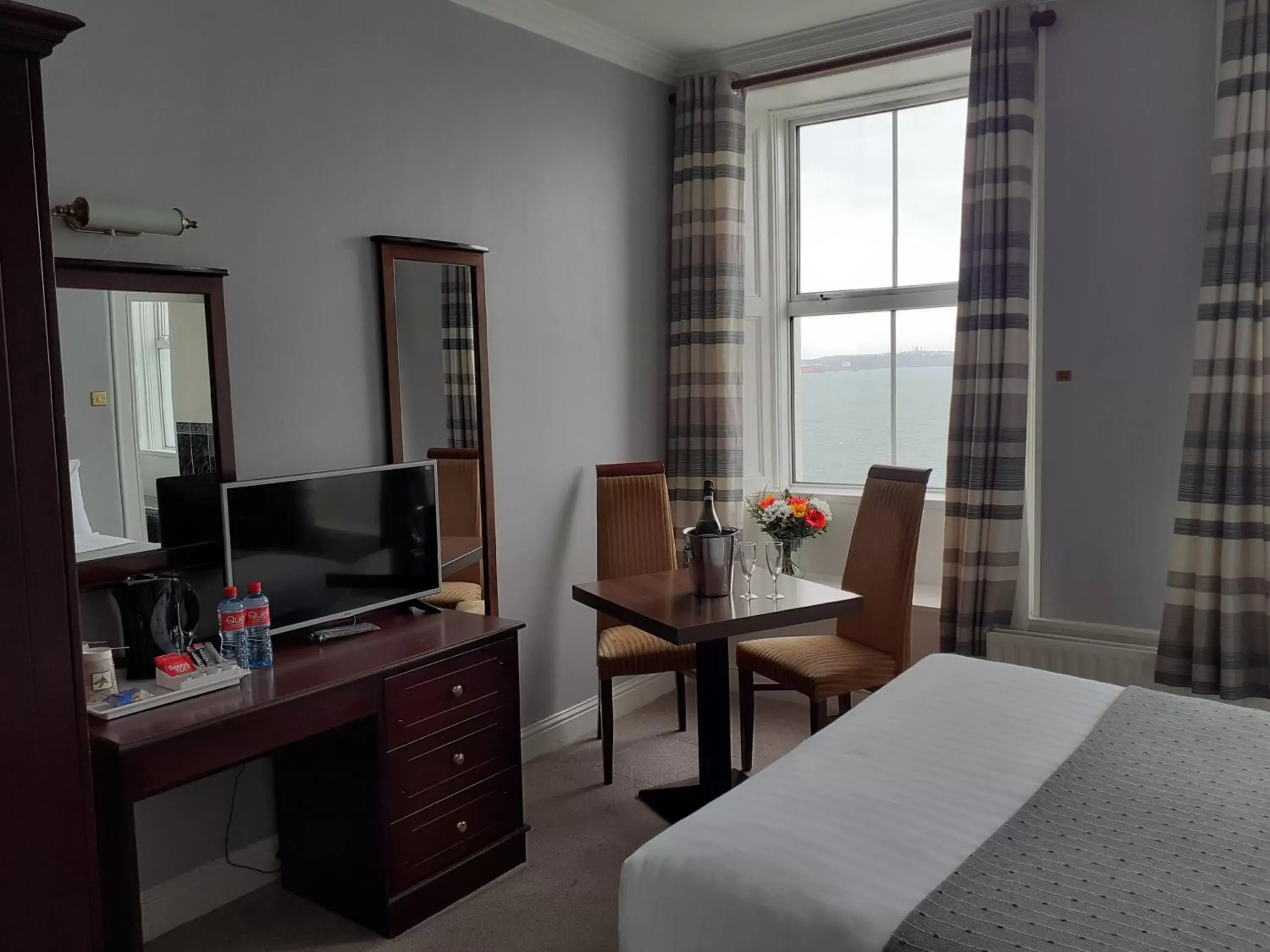 Double or Twin Room with Sea View in Commodore Hotel Double or Twin Room with Sea View in Commodore Hotel