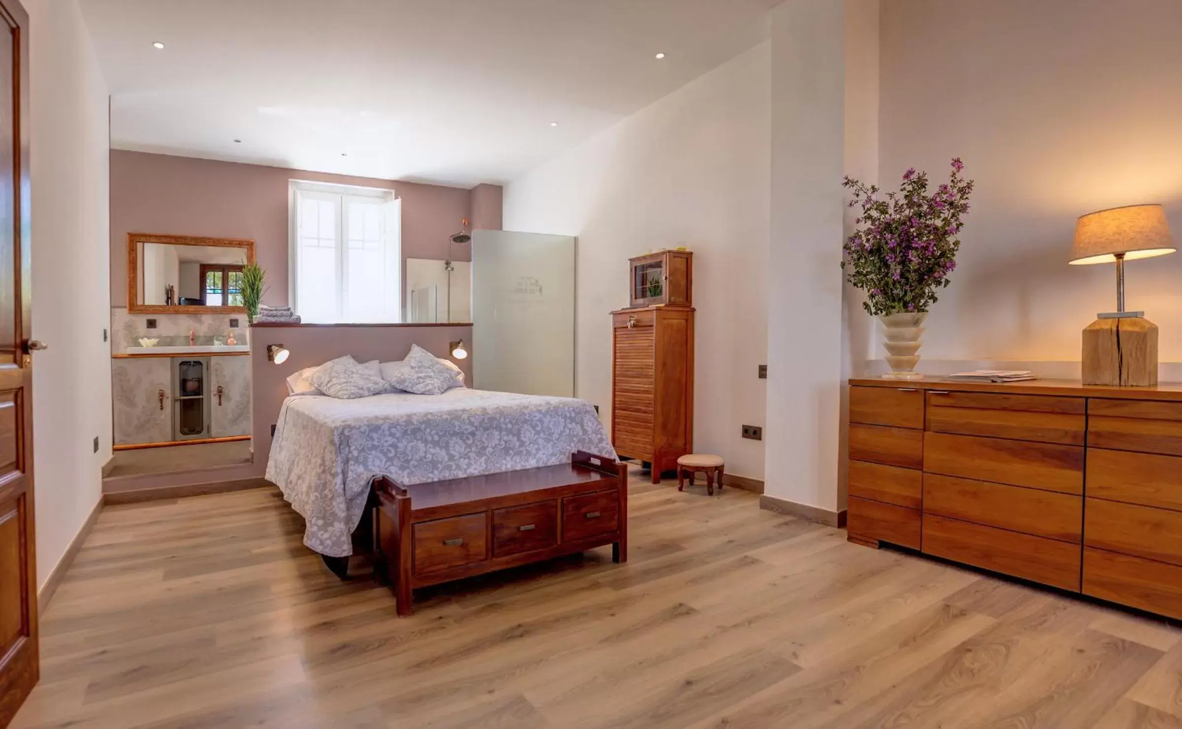 Superior Double or Twin Room with Terrace in Finca Almenara de Copau Superior Double or Twin Room with Terrace in Finca Almenara de Copau