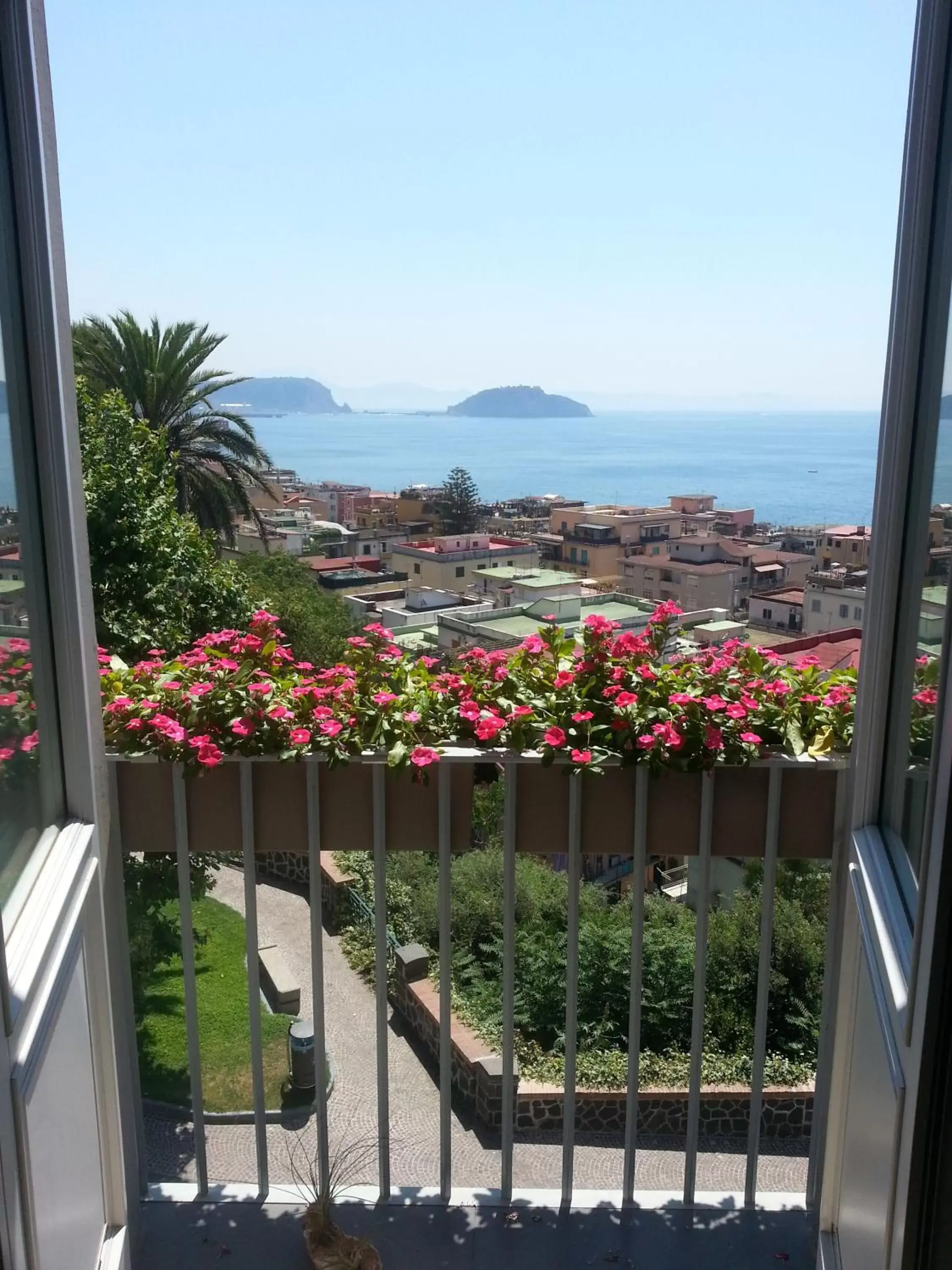 One-Bedroom Apartment with Sea View - Split Level in Villa Avellino Historic Residence One-Bedroom Apartment with Sea View - Split Level in Villa Avellino Historic Residence