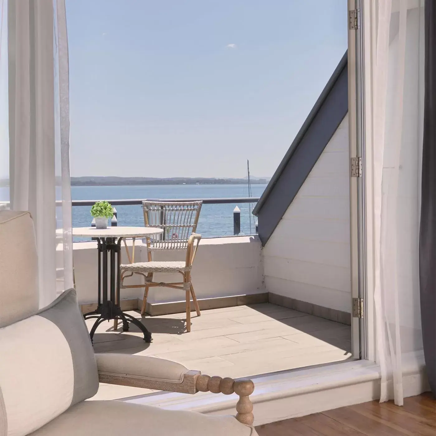 Loft Suite in Anchorage Port Stephens Loft Suite in Anchorage Port Stephens