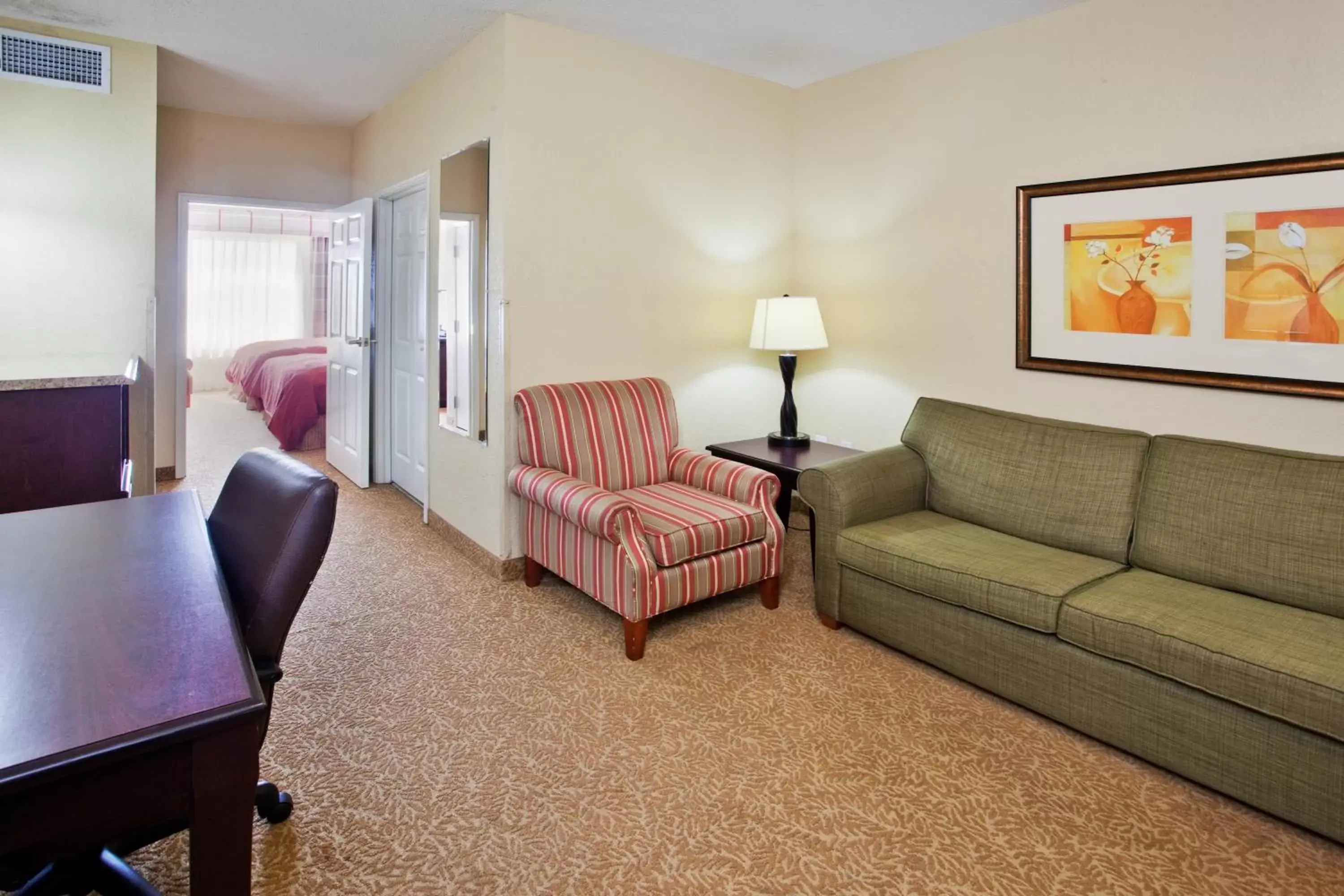 One-Bedroom Queen Suite with Sofa Bed - Non-Smoking in Country Inn & Suites by Radisson, Albany, GA One-Bedroom Queen Suite with Sofa Bed - Non-Smoking in Country Inn & Suites by Radisson, Albany, GA