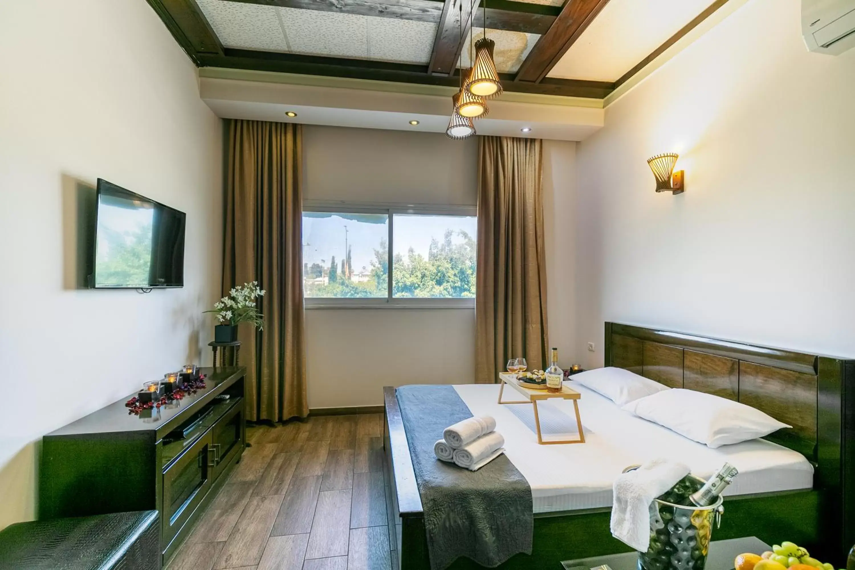 Economy Double Room in Hotel House Economy Double Room in Hotel House