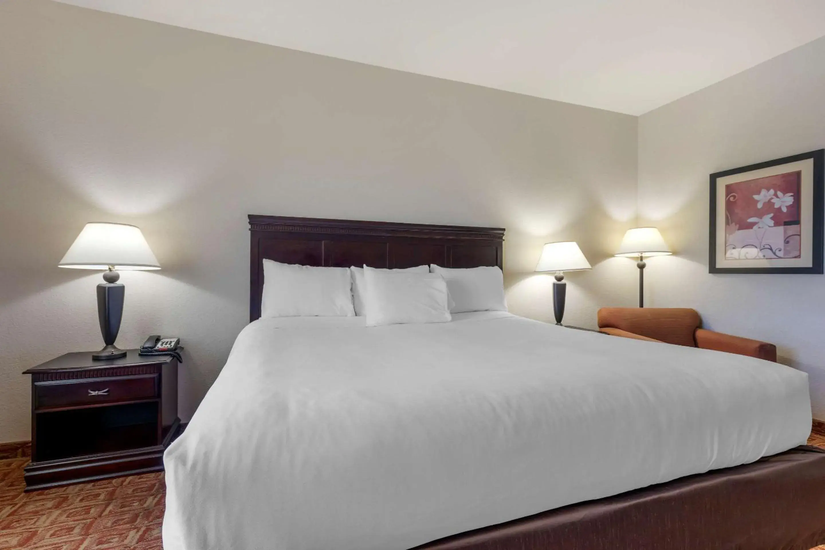 Standard King Room - Non-Smoking in Comfort Inn & Suites Denison - Lake Texoma Standard King Room - Non-Smoking in Comfort Inn & Suites Denison - Lake Texoma
