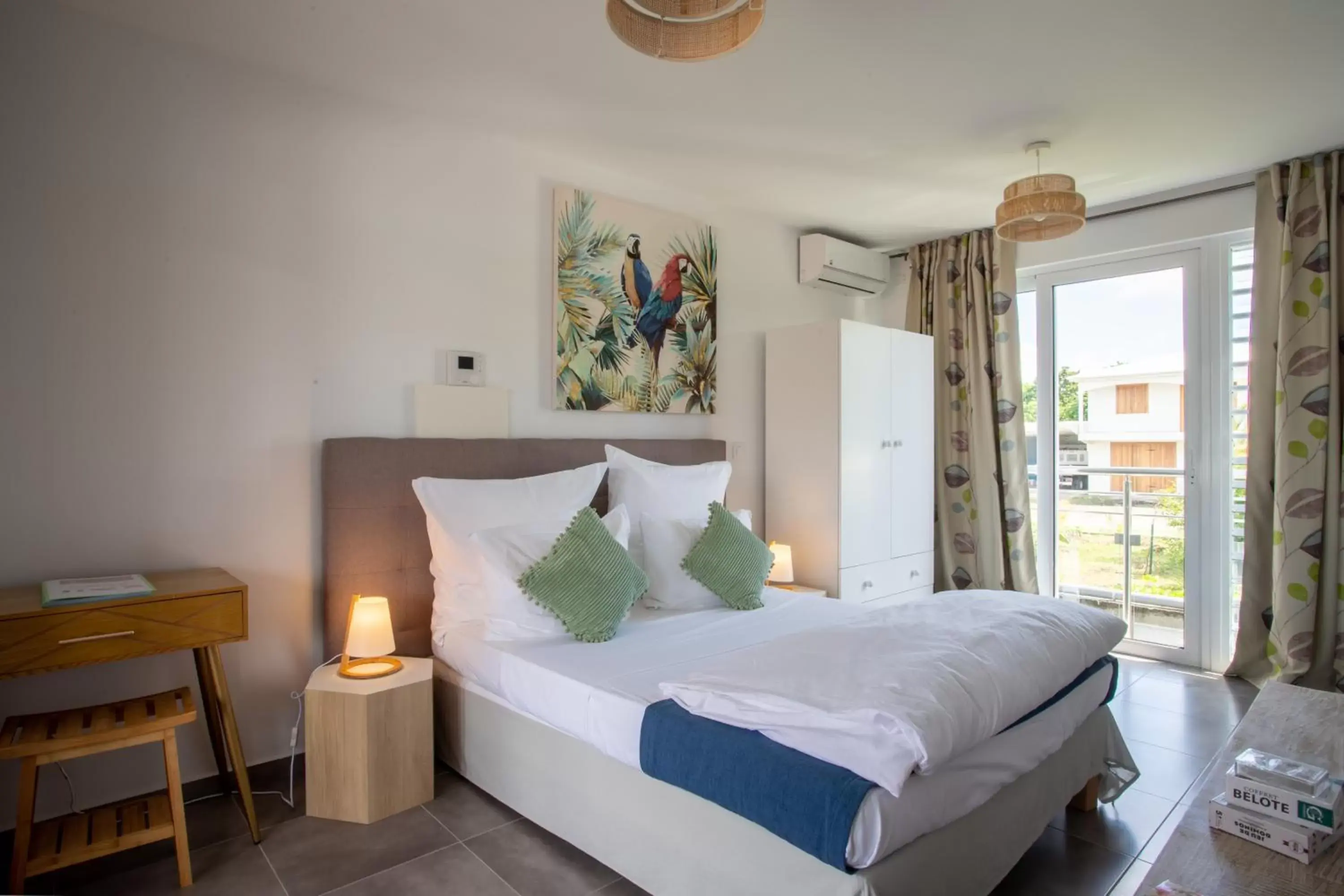 Studio with Pool View in Hôtel Guadeloupe Palm Suites Studio with Pool View in Hôtel Guadeloupe Palm Suites