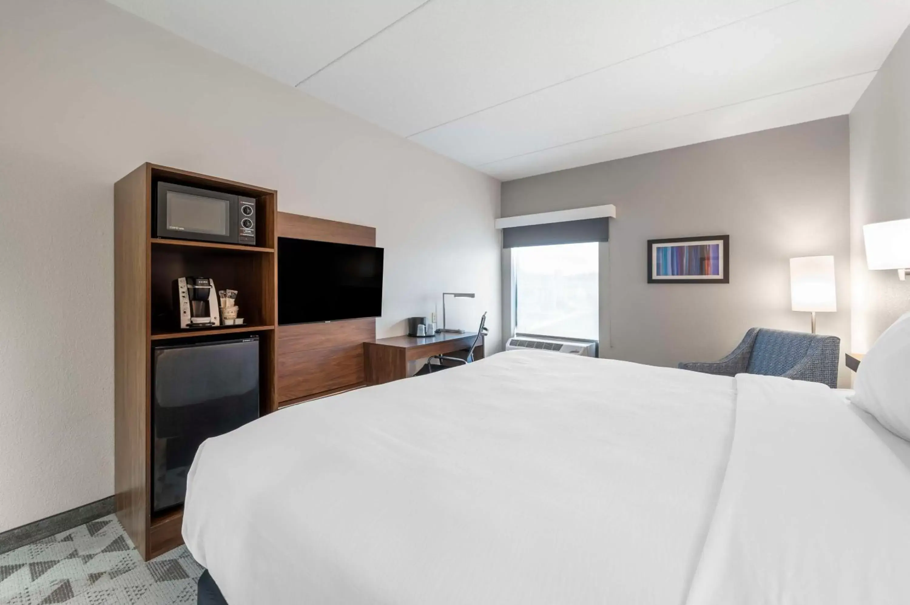 King Room in Best Western Plus Harrisonburg King Room in Best Western Plus Harrisonburg