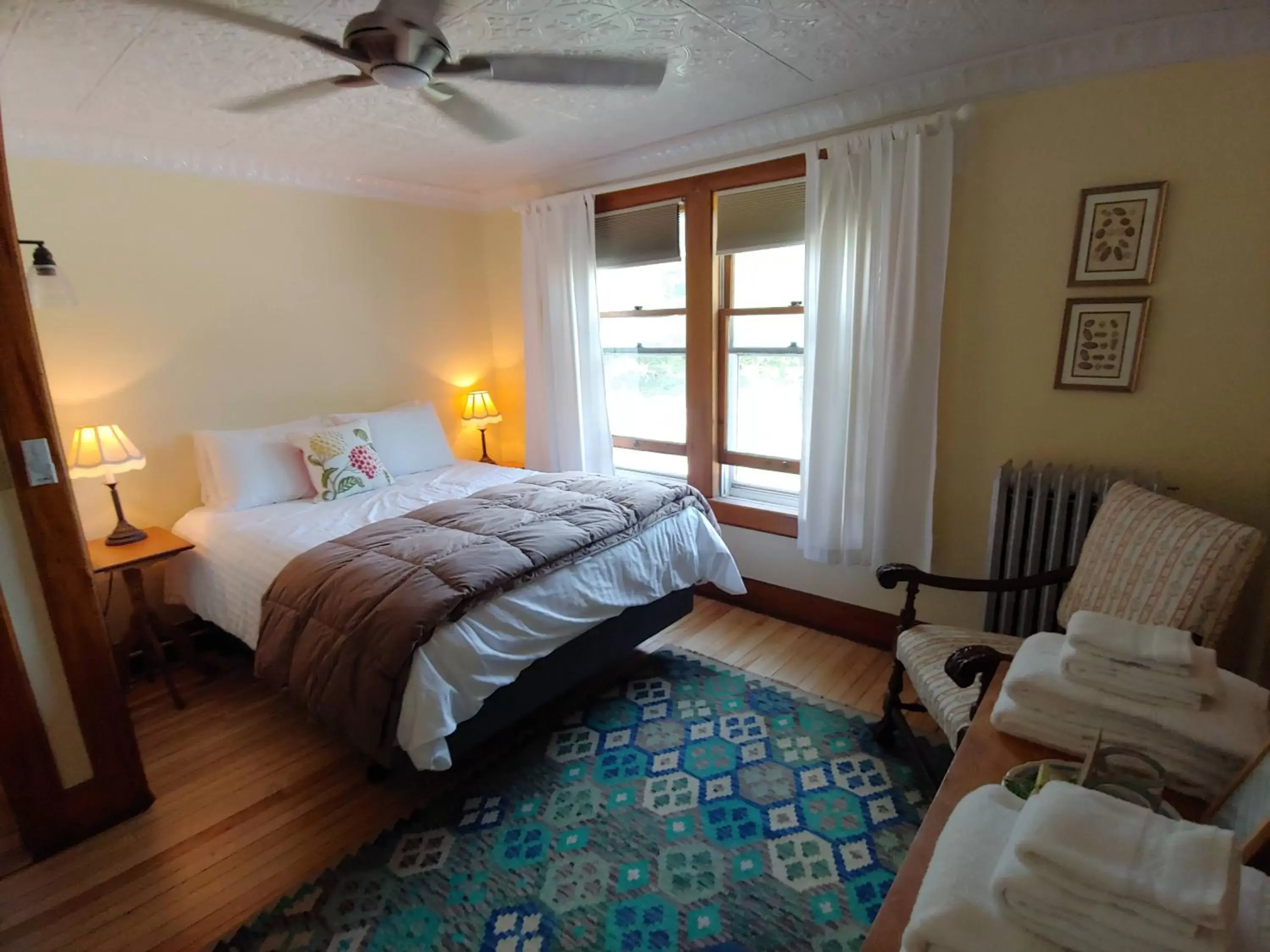 Queen Suite in Keene Valley Lodge Queen Suite in Keene Valley Lodge