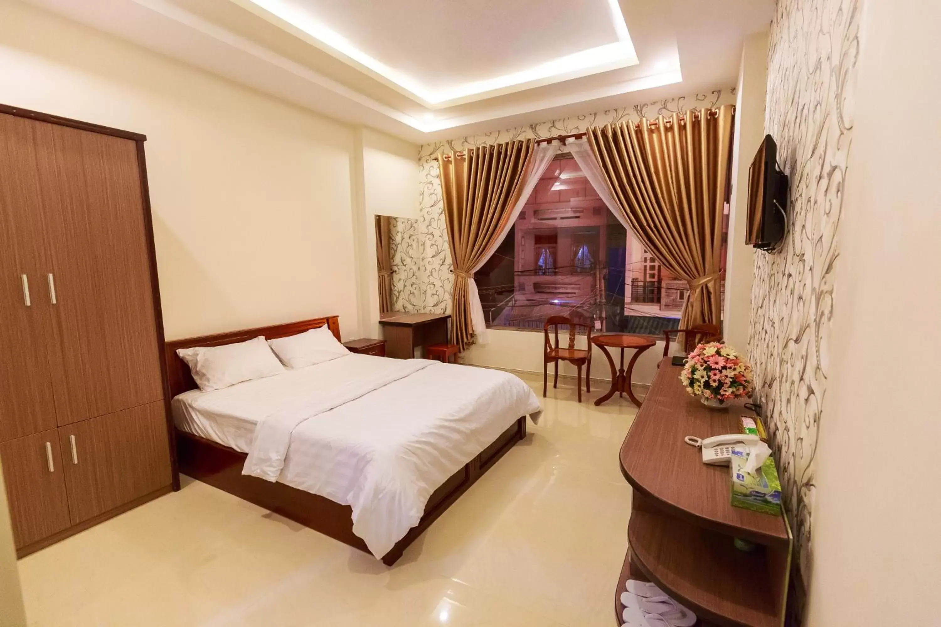VẠN LỘC HOTEL VẠN LỘC HOTEL