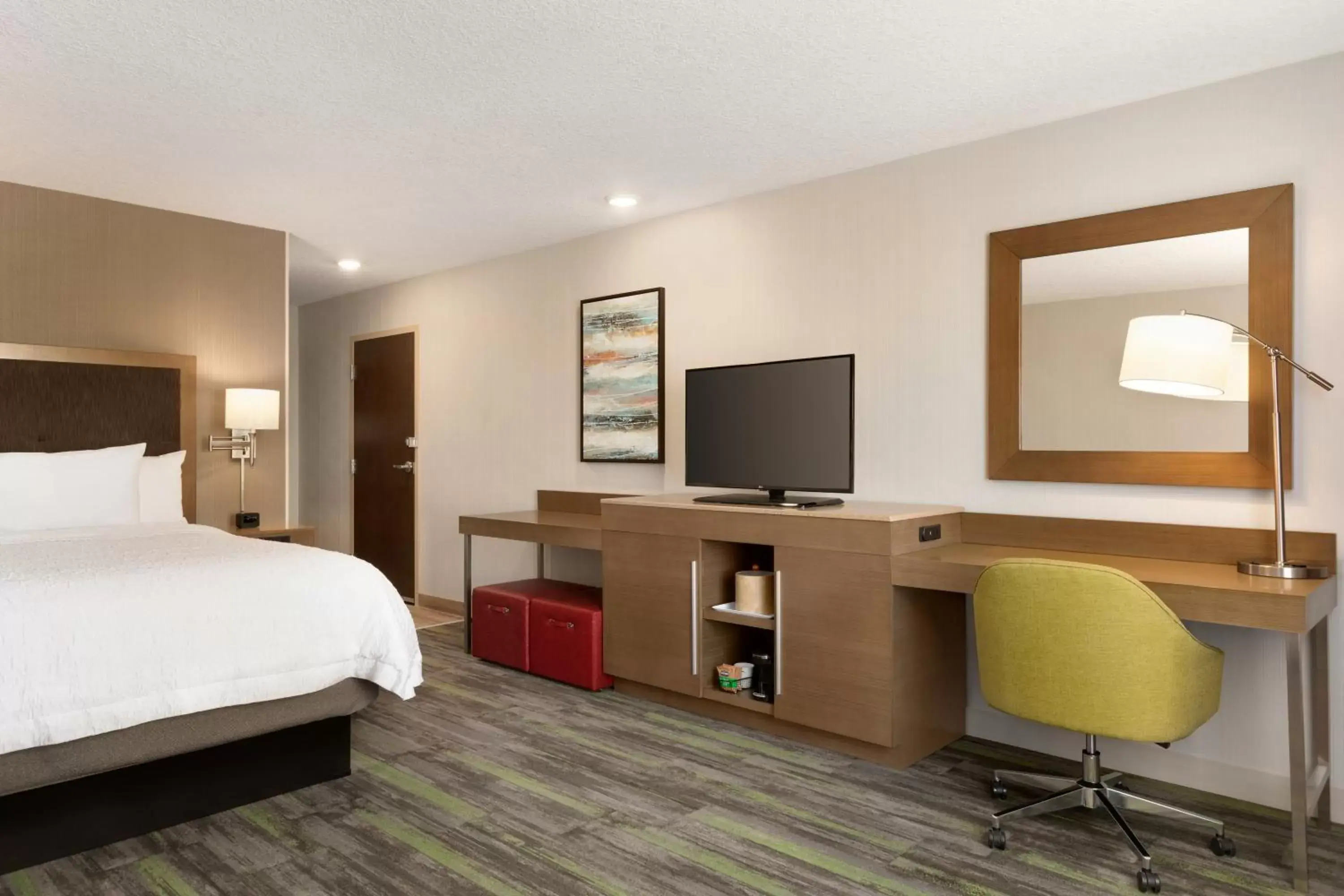 King with Sofa Bed - Non-Smoking in Ramada by Wyndham St Paul AB King with Sofa Bed - Non-Smoking in Ramada by Wyndham St Paul AB