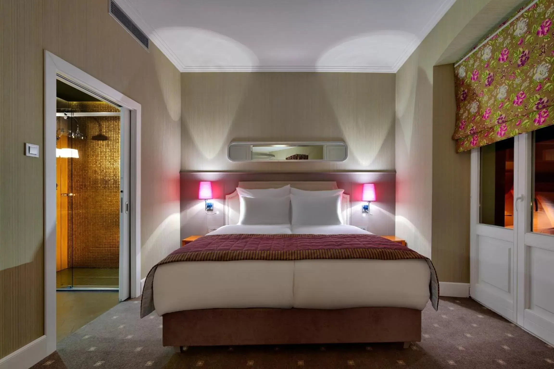 Suite in Bristol Art & Medical SPA Suite in Bristol Art & Medical SPA