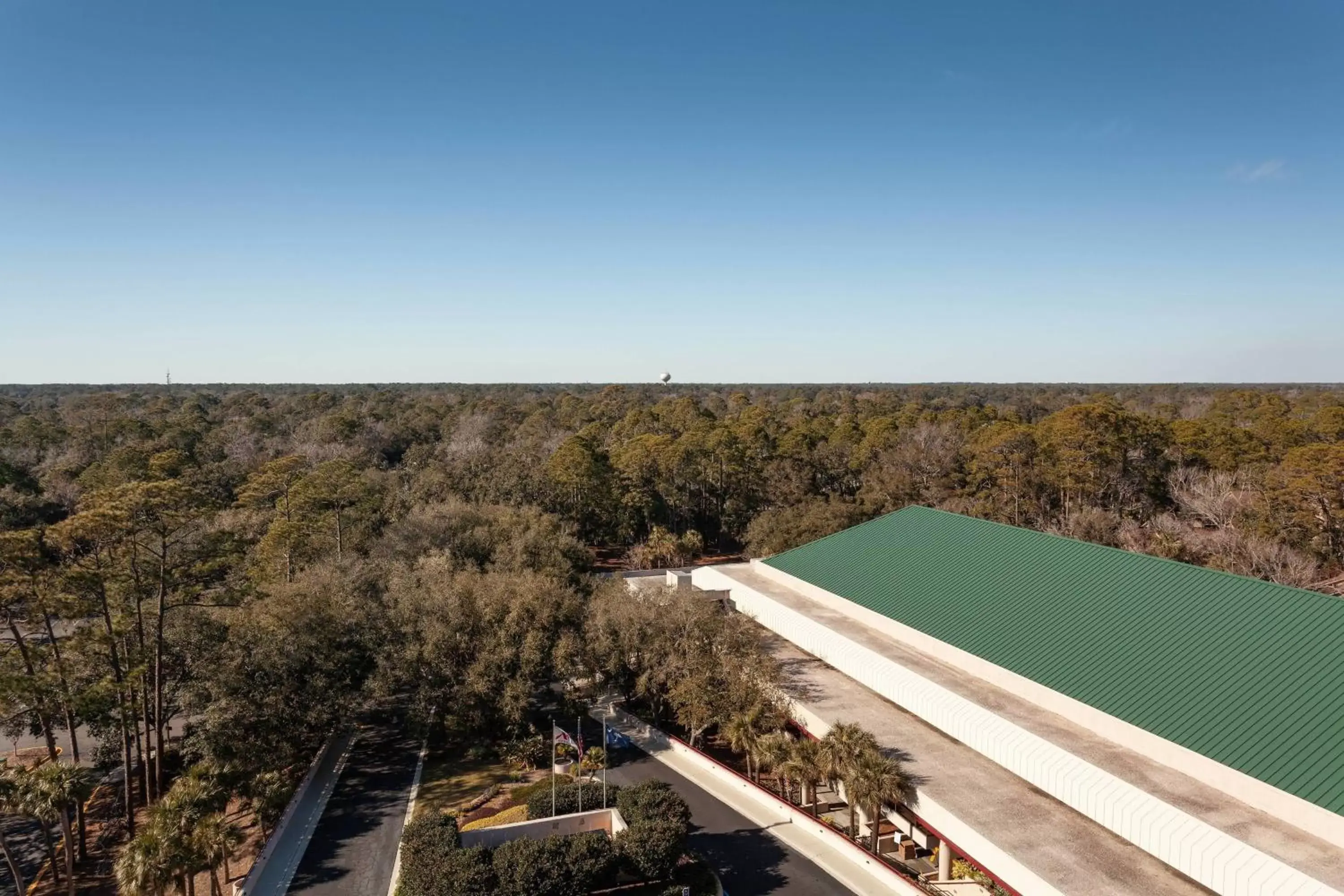 Guest room, 1 King, Resort view, Balcony in Marriott Hilton Head Resort & Spa Guest room, 1 King, Resort view, Balcony in Marriott Hilton Head Resort & Spa