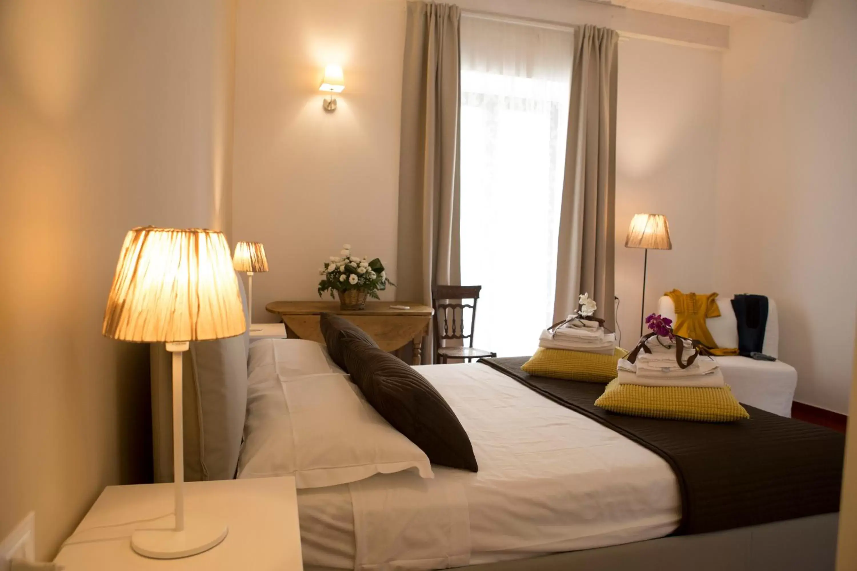 Deluxe Double Room with Balcony in Yhomisus Deluxe Double Room with Balcony in Yhomisus