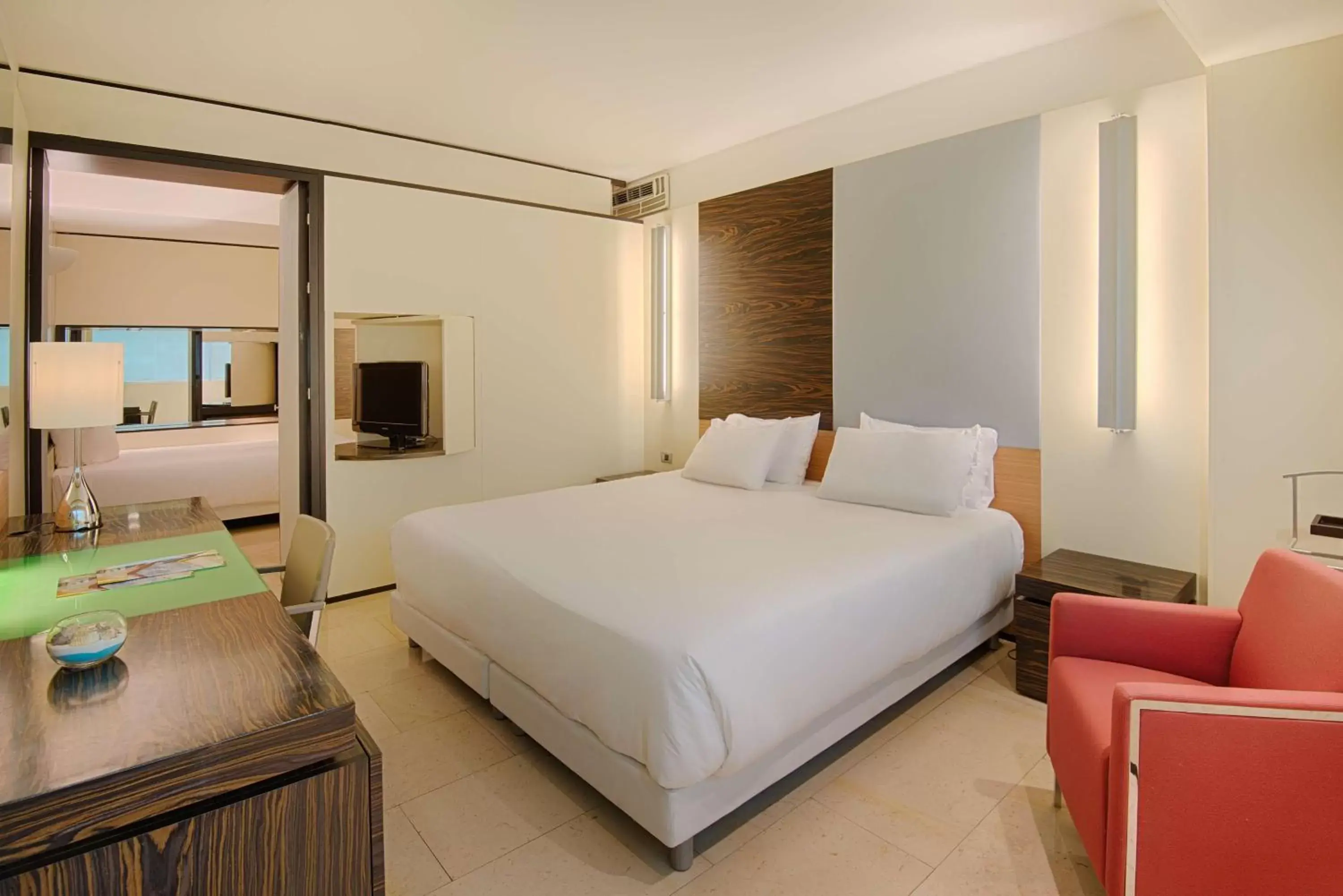 Family triple room in NH Venezia Laguna Palace Family triple room in NH Venezia Laguna Palace