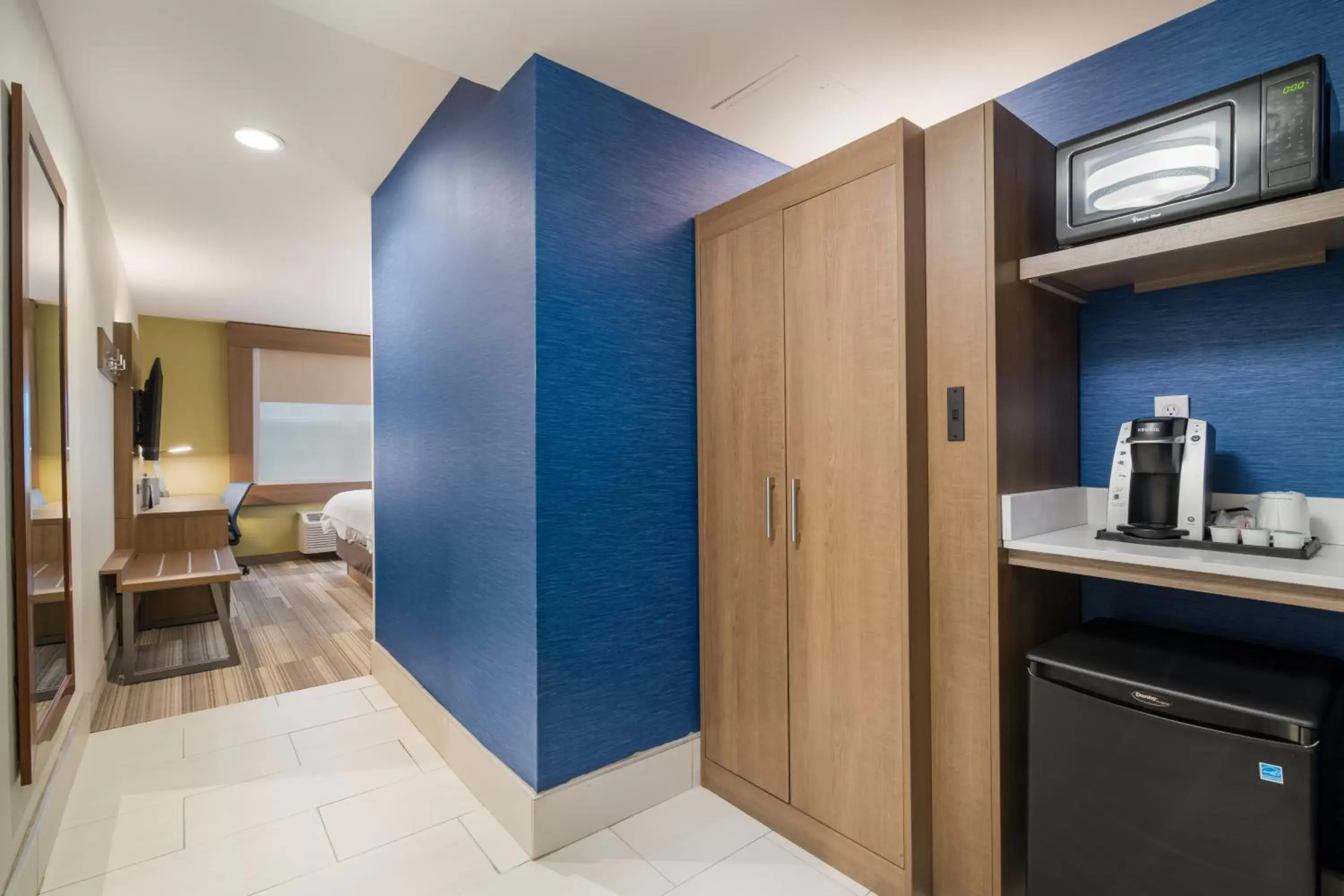 Standard King Room in Holiday Inn Express - Plymouth by IHG Standard King Room in Holiday Inn Express - Plymouth by IHG