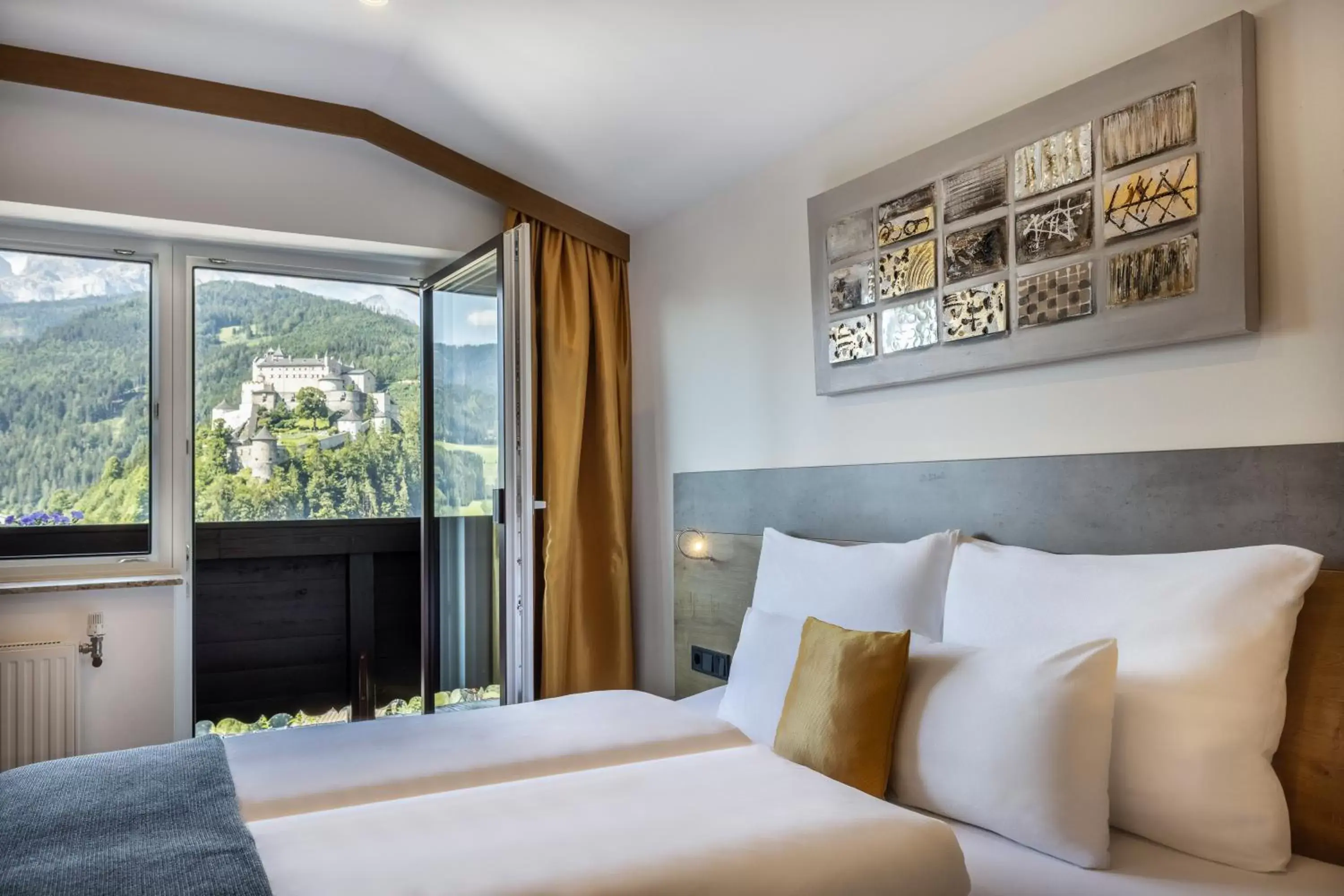 Deluxe Double Room with Castle View & Balcony in Der Burgblick-Adults Only Deluxe Double Room with Castle View & Balcony in Der Burgblick-Adults Only