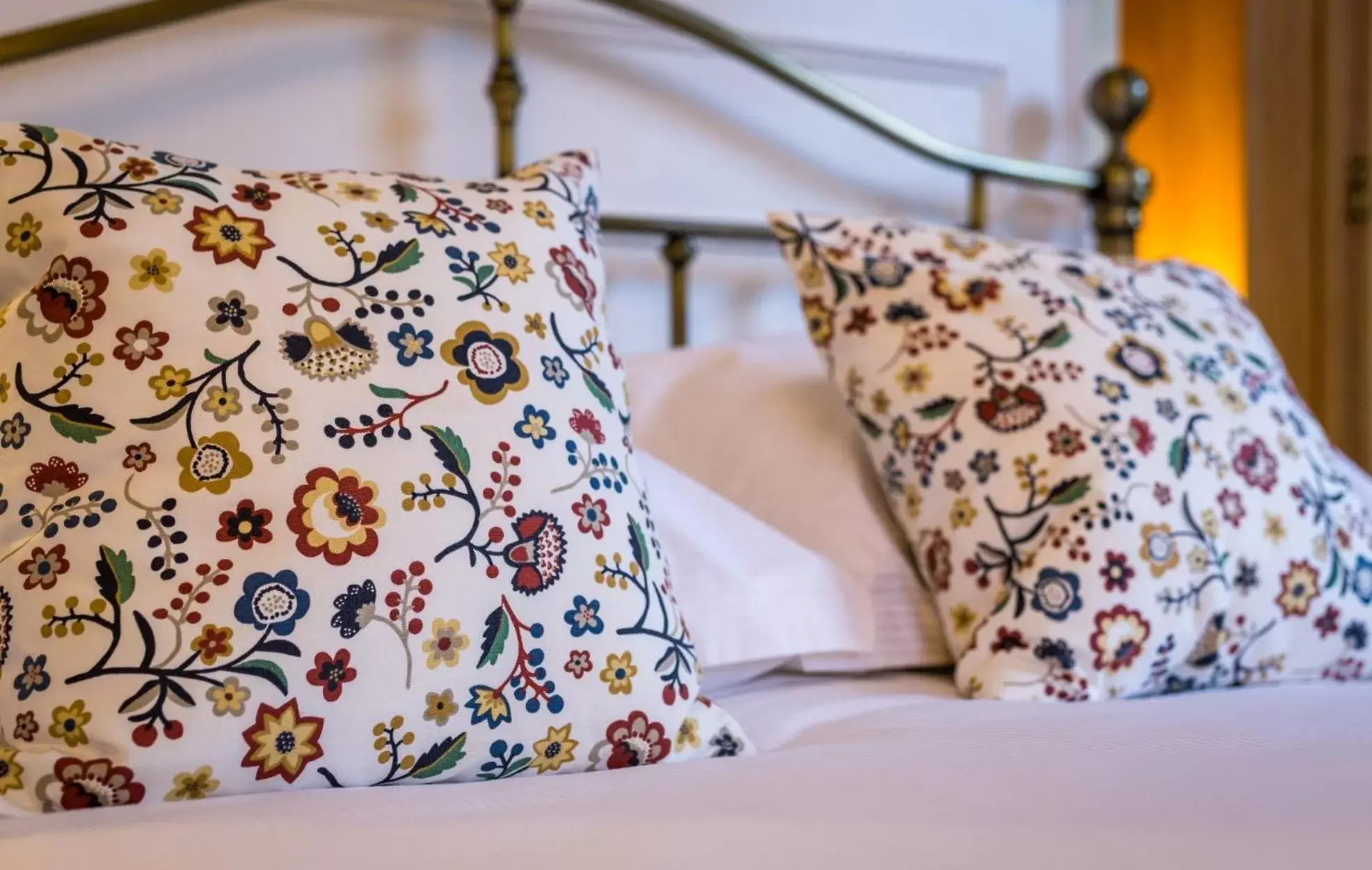 Family Room with Shower in Portland House Family Room with Shower in Portland House