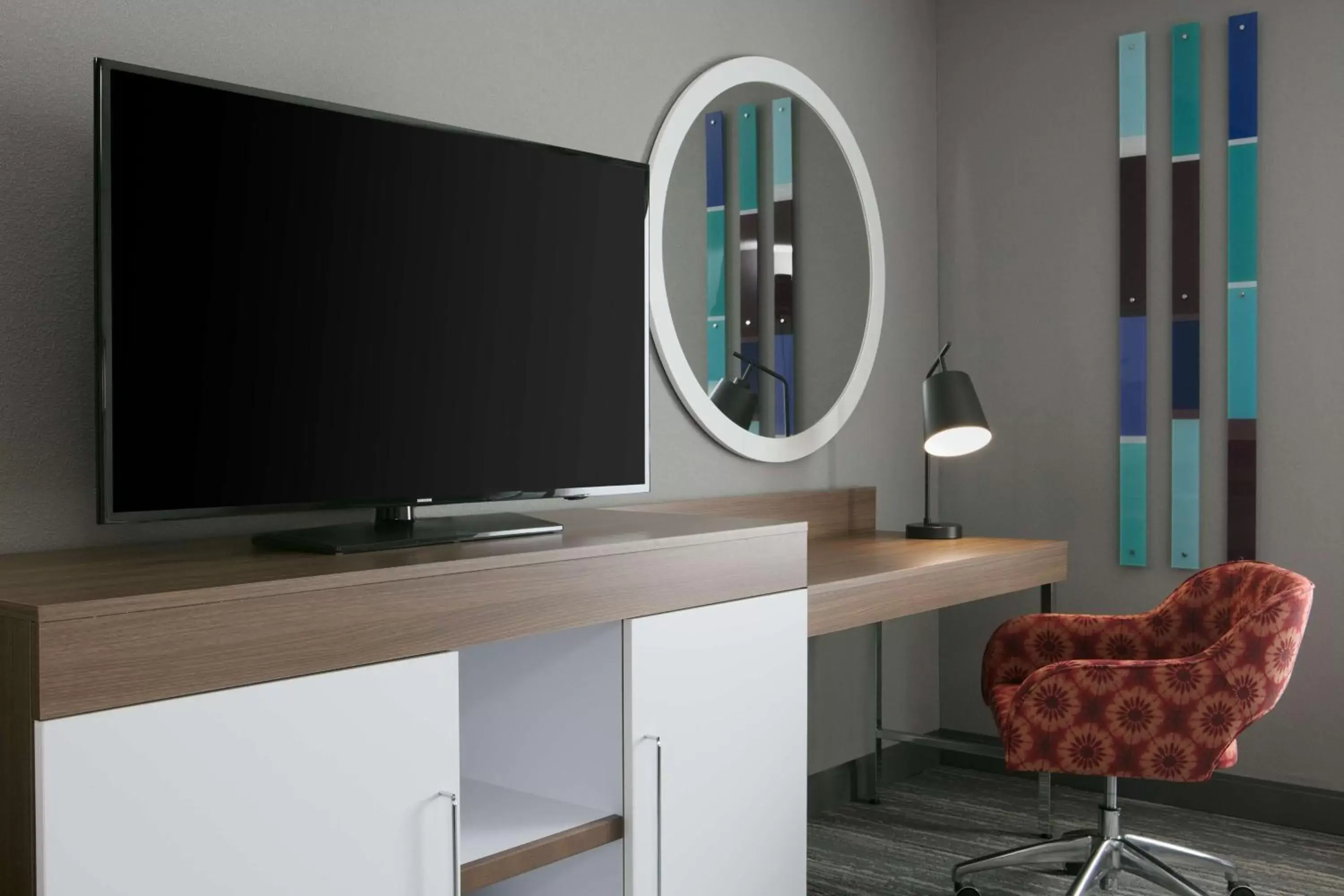 King Room with View - Non-Smoking in Hampton Inn By Hilton Wichita Northwest King Room with View - Non-Smoking in Hampton Inn By Hilton Wichita Northwest