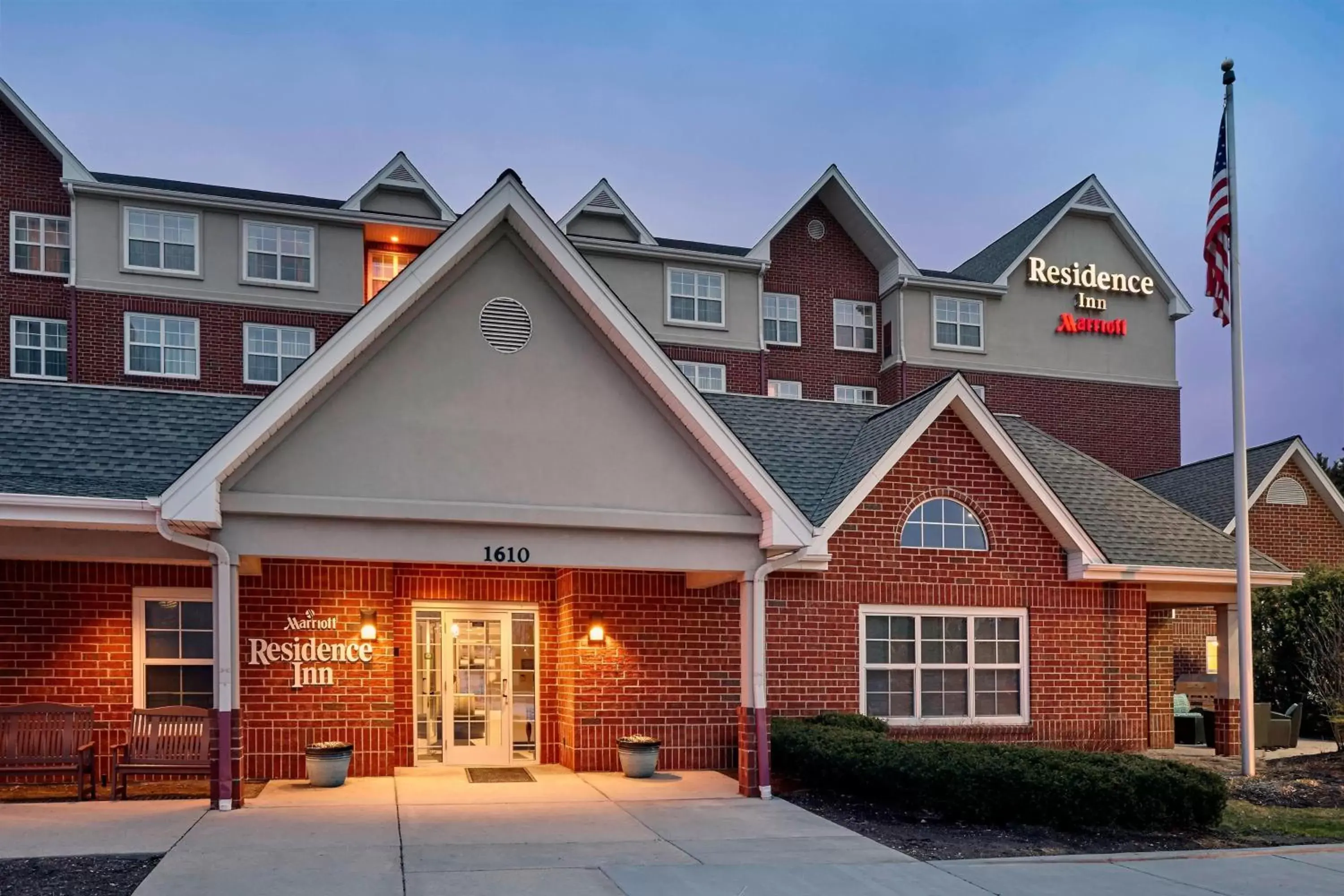 Residence Inn by Marriott Chicago Schaumburg/Woodfield Mall Residence Inn by Marriott Chicago Schaumburg/Woodfield Mall