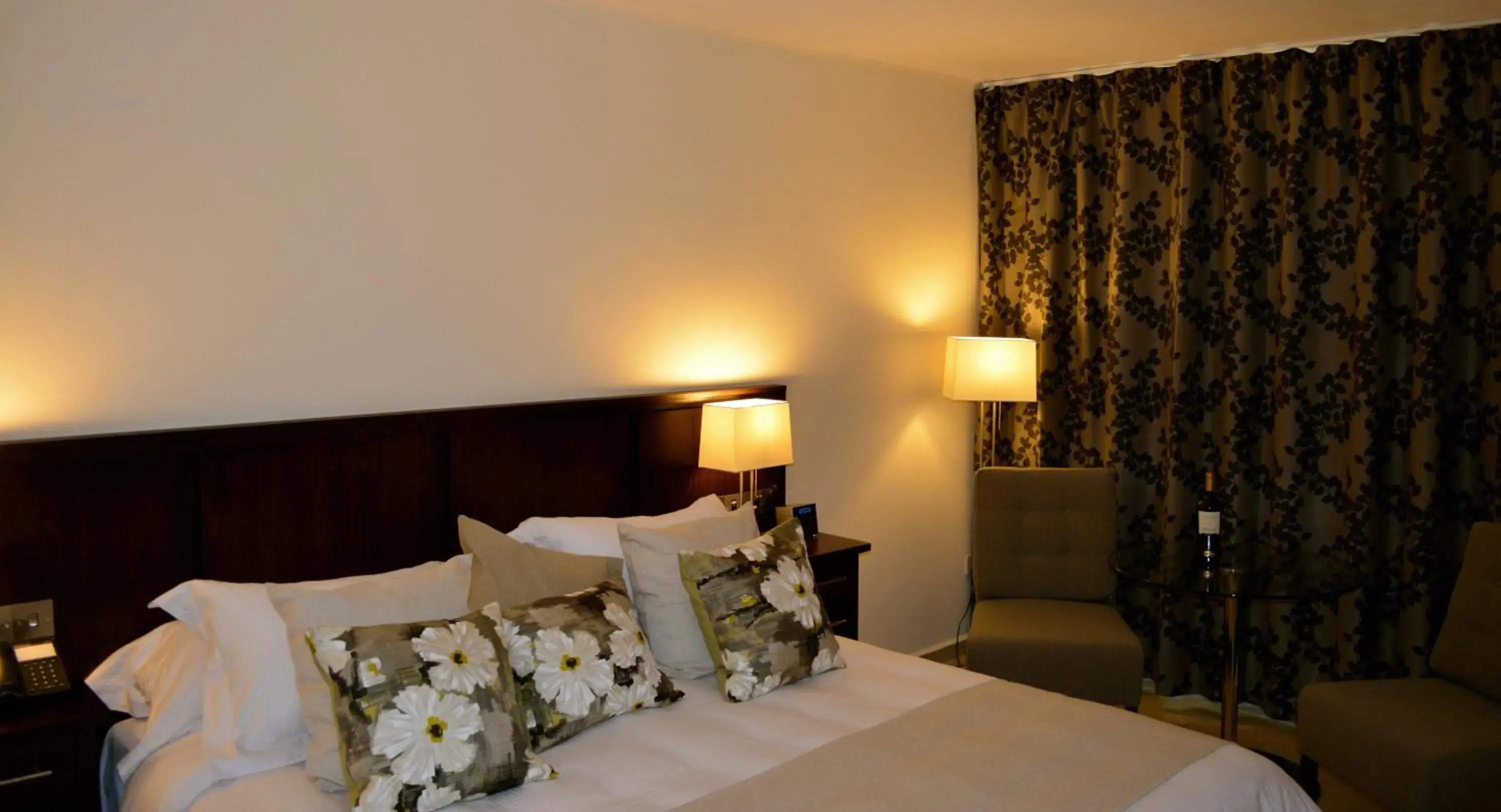 Standard Double or Twin Room in New Brookfields Hotel Standard Double or Twin Room in New Brookfields Hotel