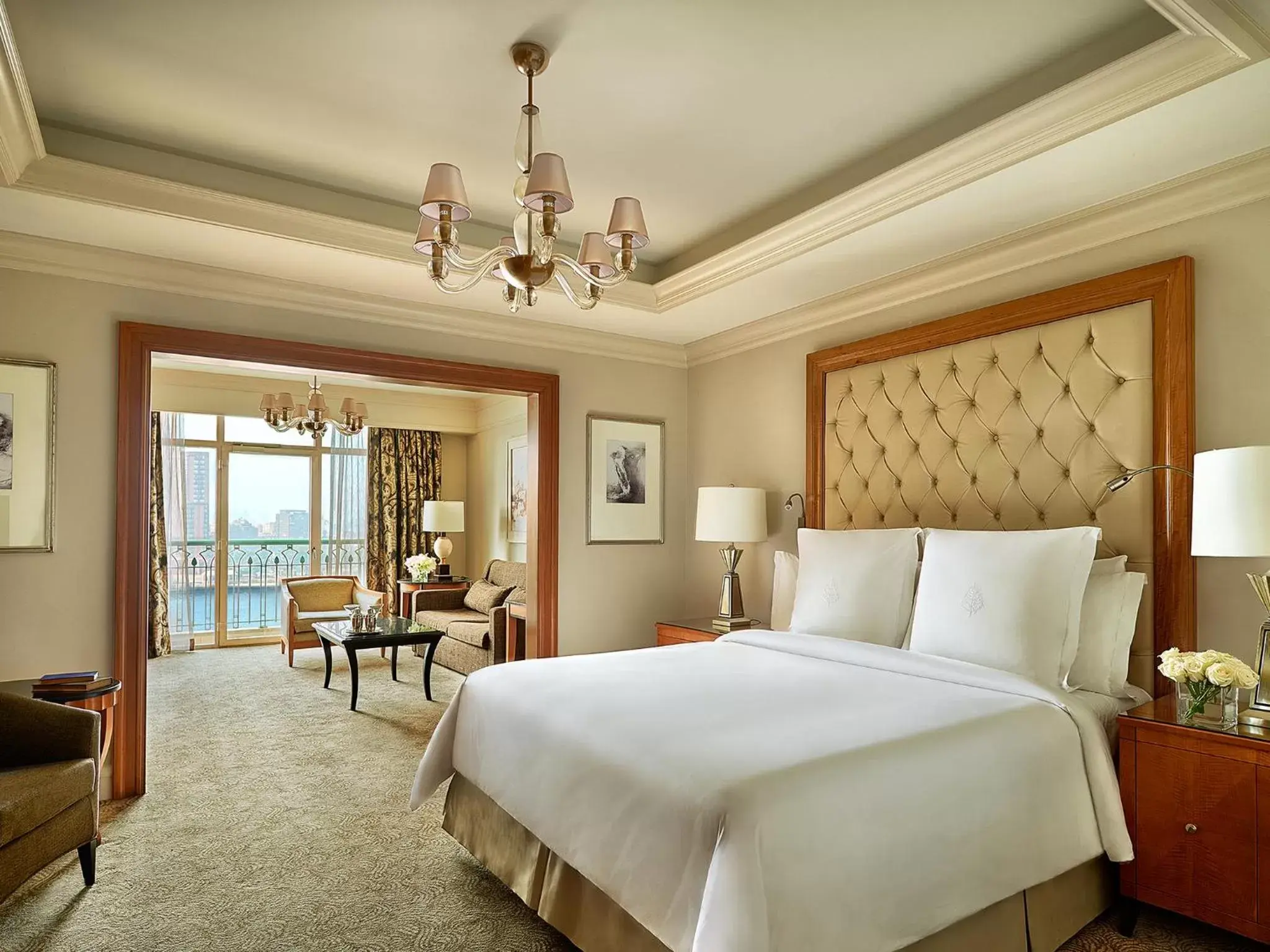 Grand Nile View Room King in Four Seasons Hotel Cairo at Nile Plaza Grand Nile View Room King in Four Seasons Hotel Cairo at Nile Plaza