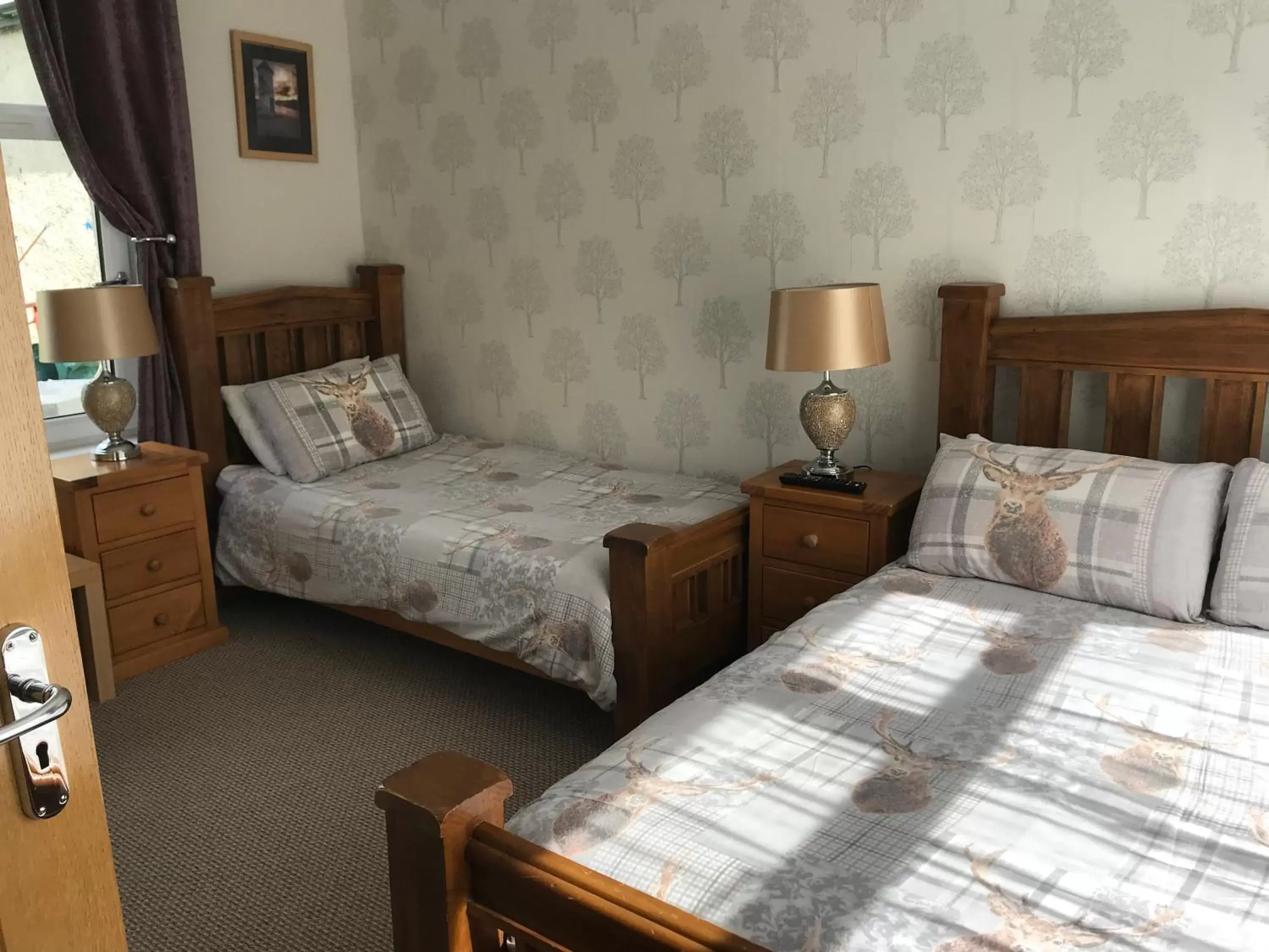 Triple Room in Campfield House Triple Room in Campfield House