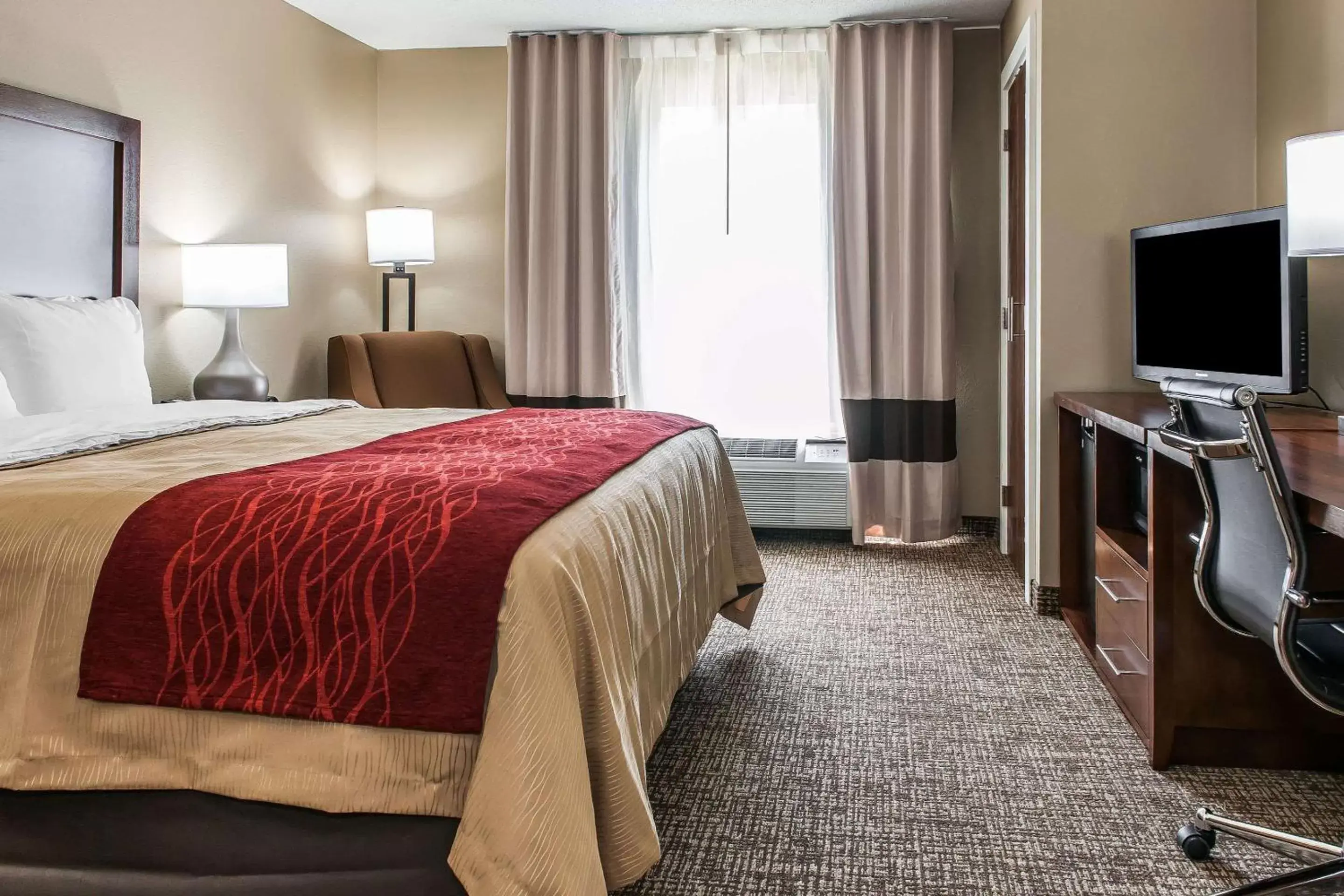 King Room - Disability Access/Non-Smoking in Comfort Inn & Suites Mount Sterling King Room - Disability Access/Non-Smoking in Comfort Inn & Suites Mount Sterling