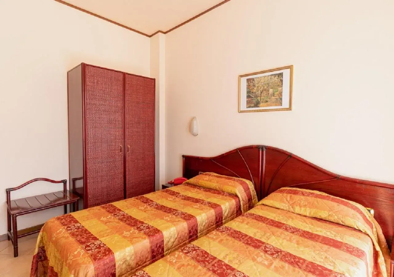 Double Room in Hotel Villa Delle Rose Double Room in Hotel Villa Delle Rose