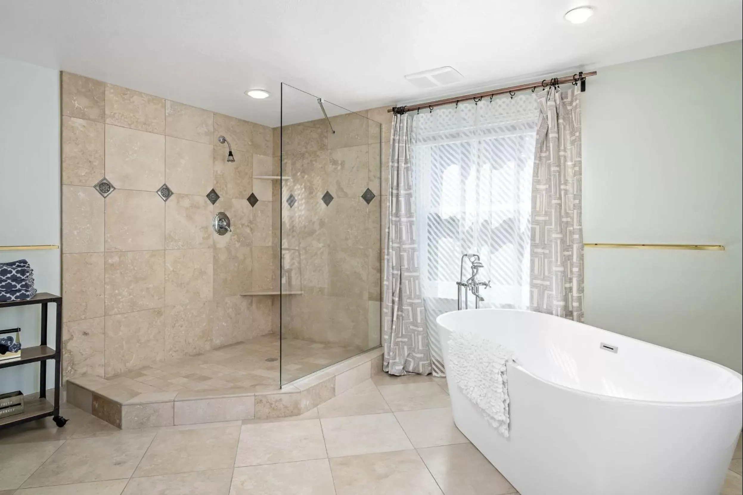 Deluxe King Studio in The Wesley Walla Walla Deluxe King Studio in The Wesley Walla Walla