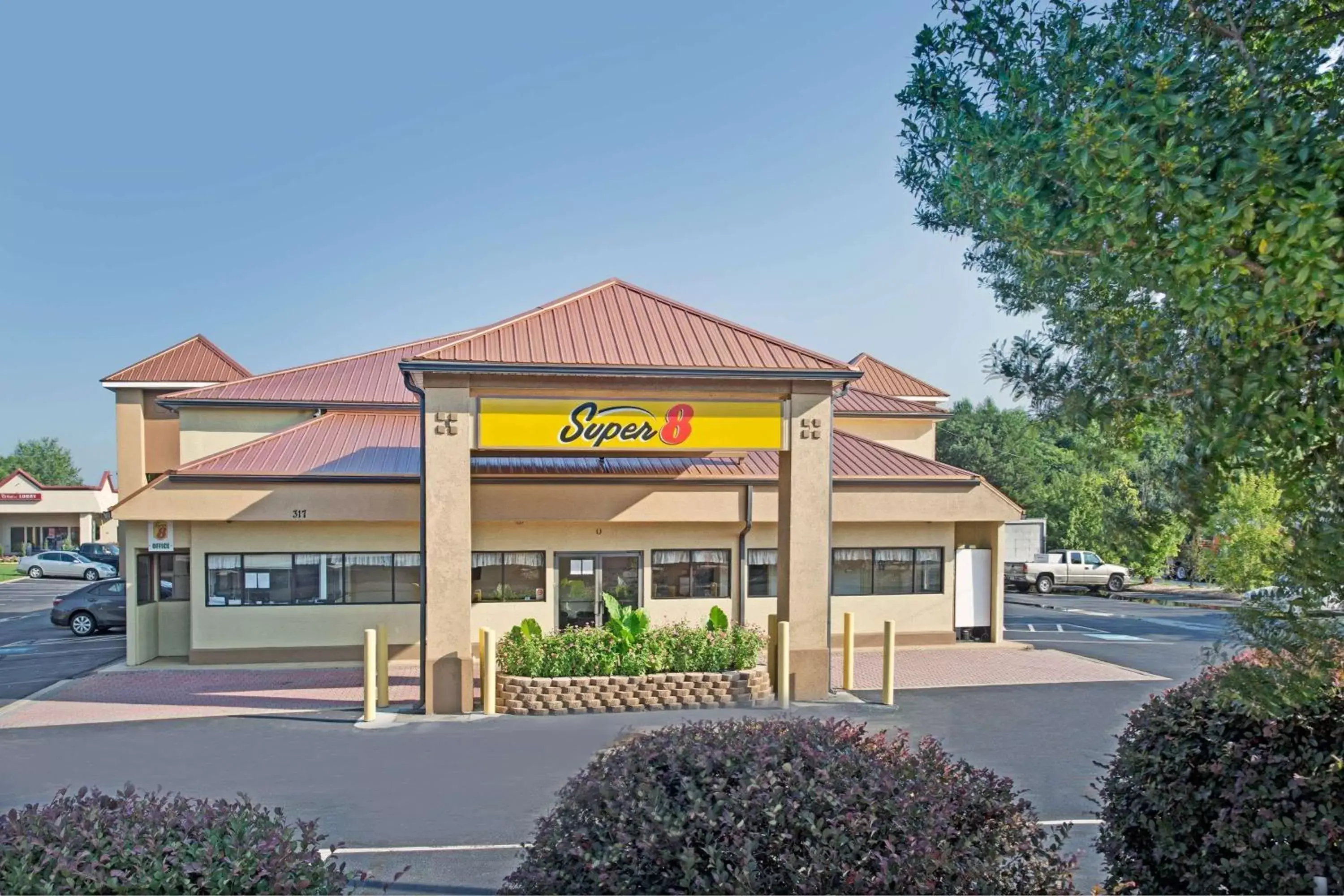 Super 8 by Wyndham Suwanee Super 8 by Wyndham Suwanee