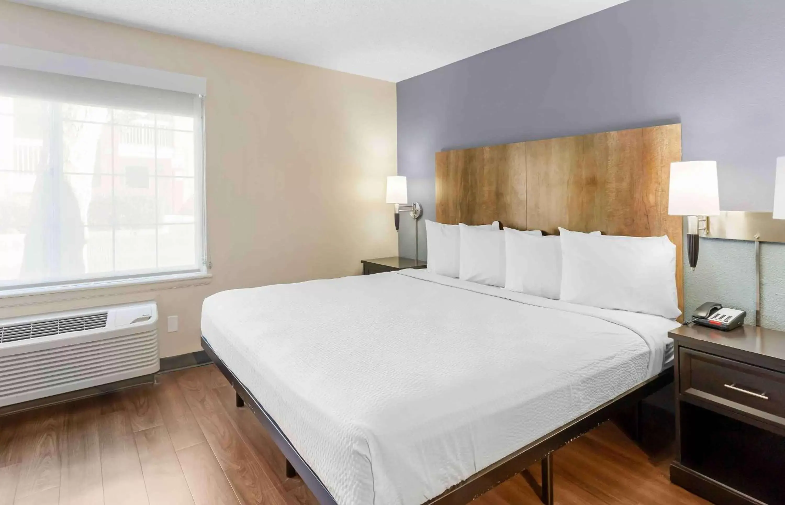 Deluxe Studio with 1 King Bed - Non-Smoking in Extended Stay America Suites - San Jose - Milpitas - McCarthy Ranch Deluxe Studio with 1 King Bed - Non-Smoking in Extended Stay America Suites - San Jose - Milpitas - McCarthy Ranch