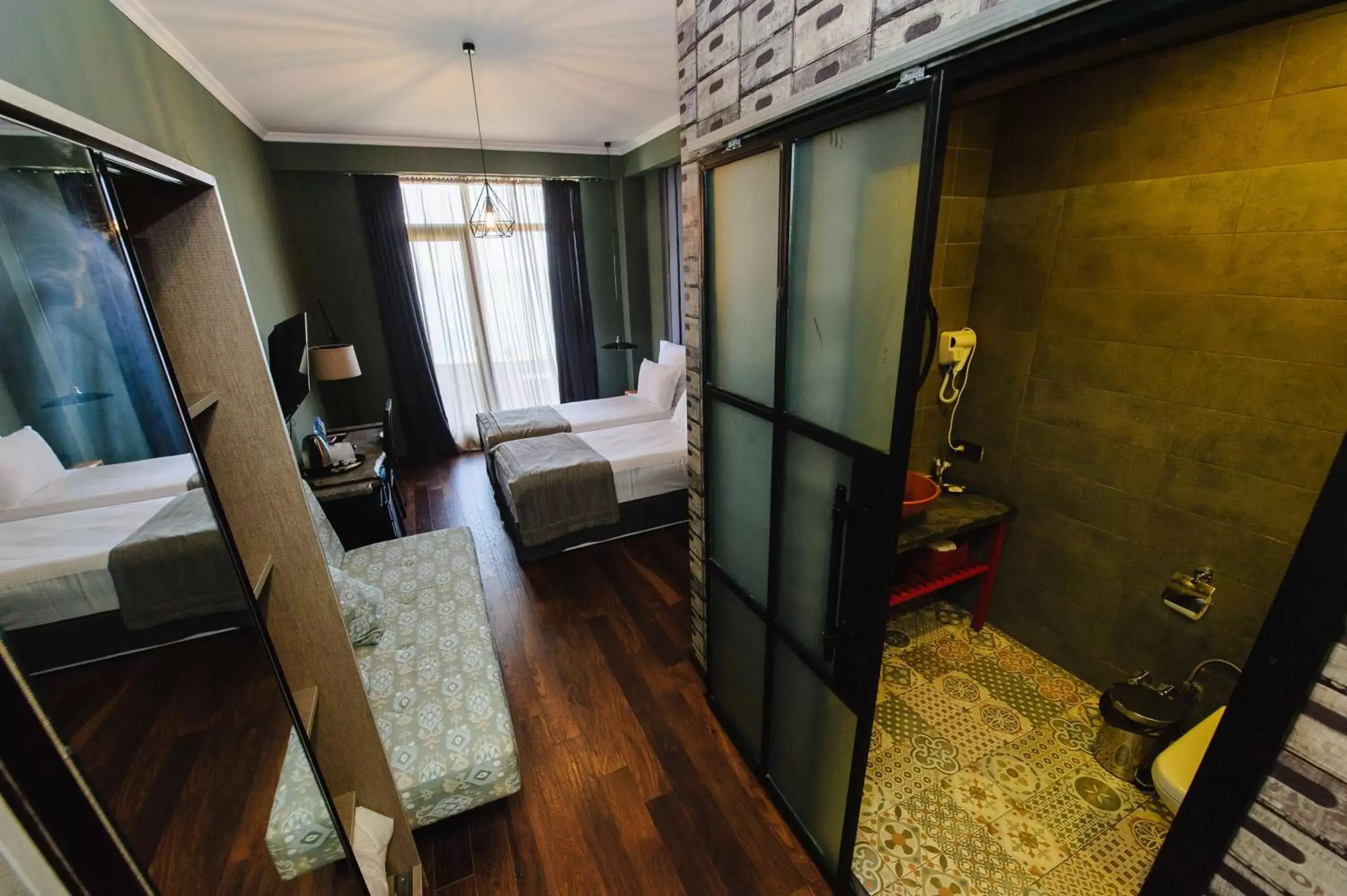 Standard Twin Room with Sea View in Boulevardside Standard Twin Room with Sea View in Boulevardside