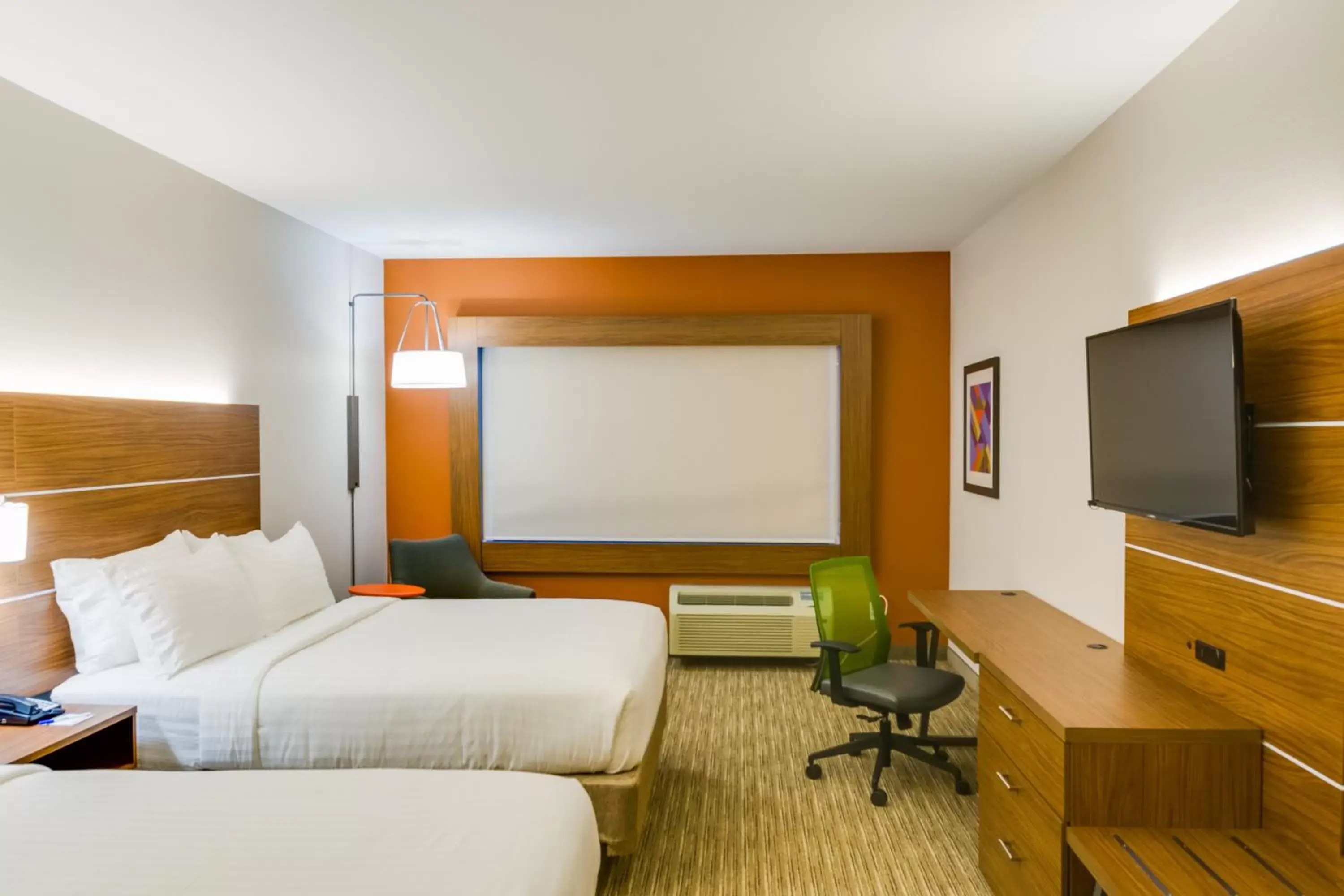 Standard Queen Room with Two Queen Beds - Communications Accessible in Holiday Inn Express & Suites Russellville by IHG Standard Queen Room with Two Queen Beds - Communications Accessible in Holiday Inn Express & Suites Russellville by IHG