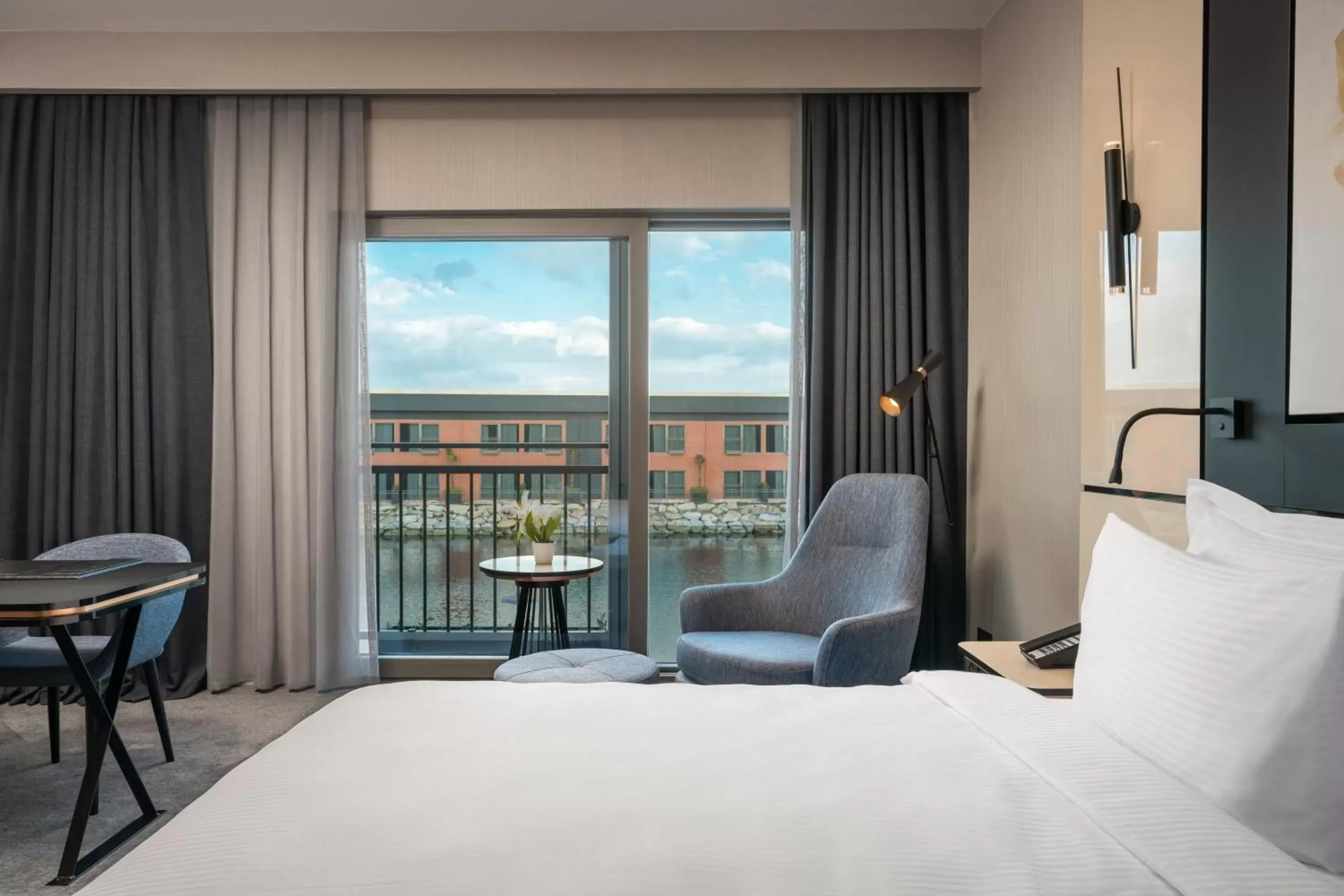 Standard King Room in Crowne Plaza - Istanbul Tuzla Viaport Marina, an IHG Hotel Standard King Room in Crowne Plaza - Istanbul Tuzla Viaport Marina, an IHG Hotel