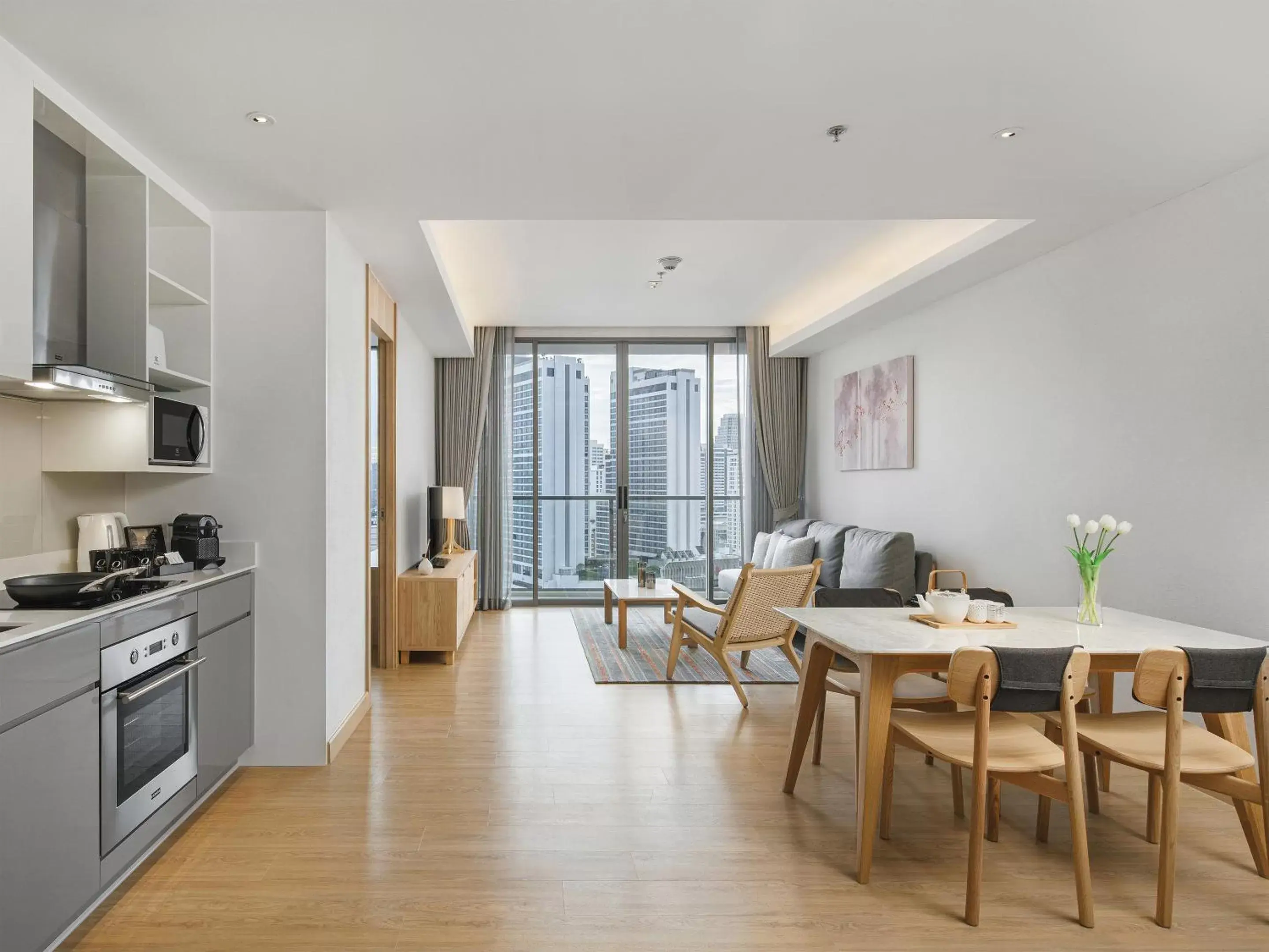 Deluxe Two-Bedroom Apartment in Oakwood Suites Bangkok Deluxe Two-Bedroom Apartment in Oakwood Suites Bangkok