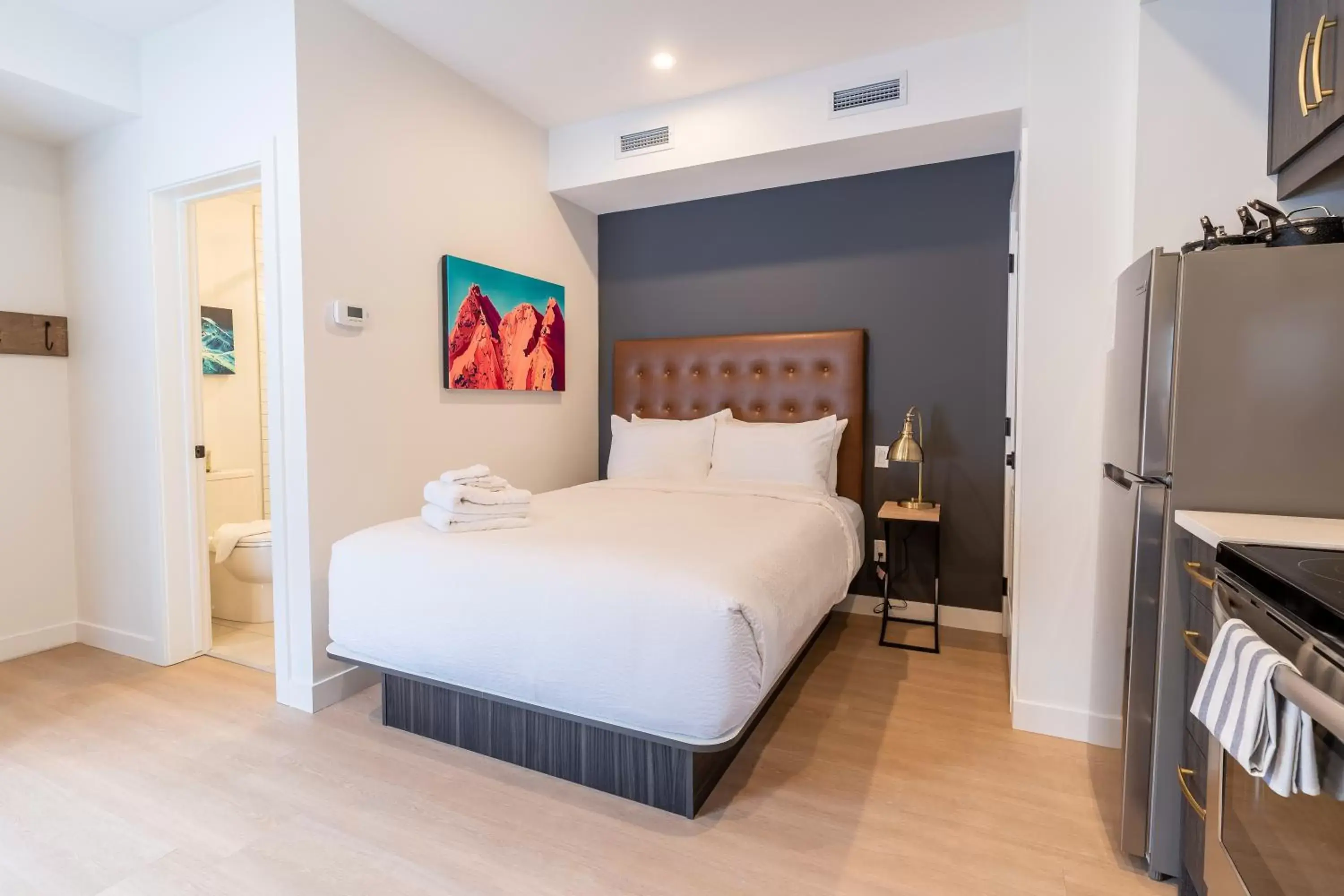 Studio Apartment - Dog Friendly in Basecamp Resorts Revelstoke Studio Apartment - Dog Friendly in Basecamp Resorts Revelstoke