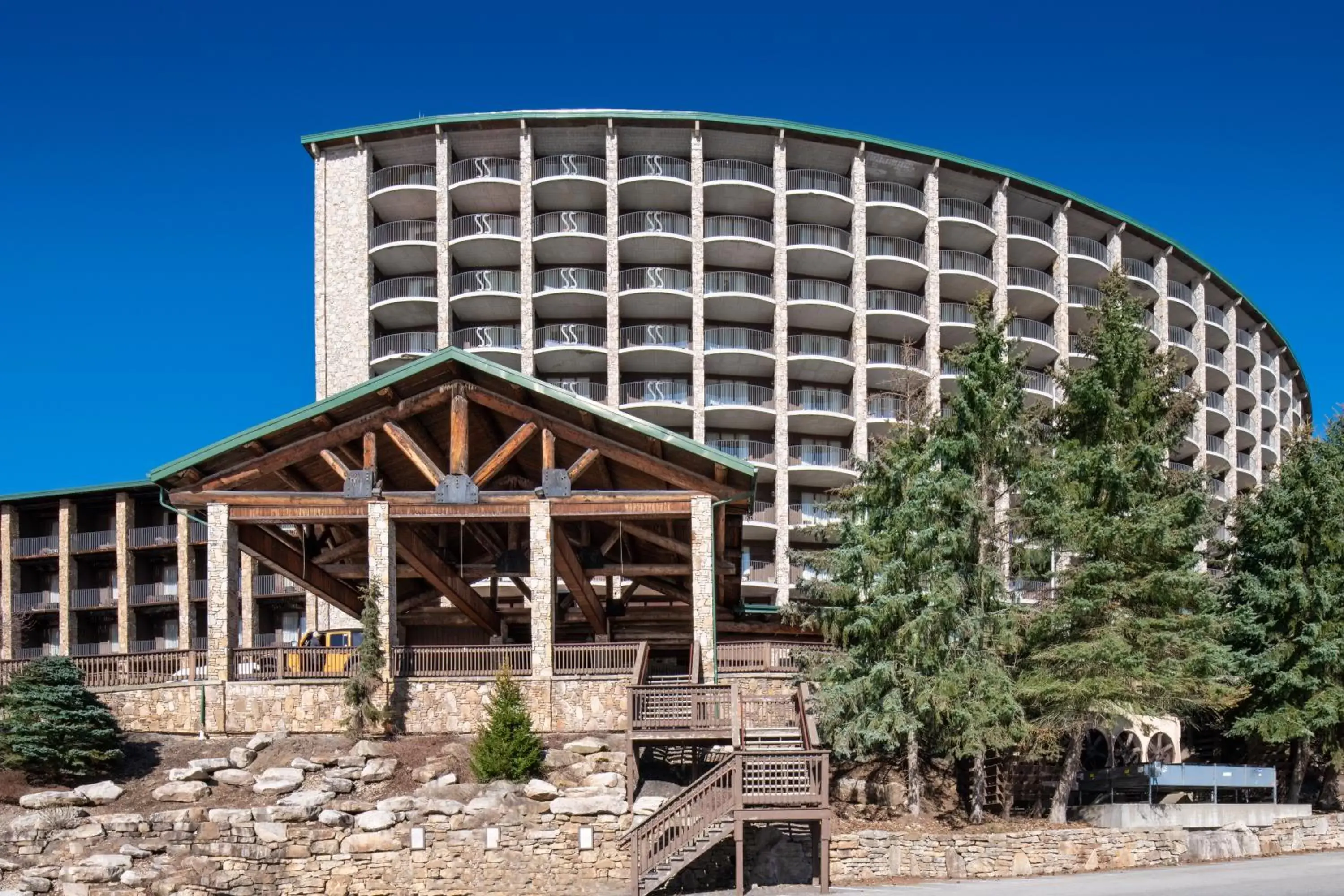 Slopeside Hotel by Seven Springs Resort Slopeside Hotel by Seven Springs Resort