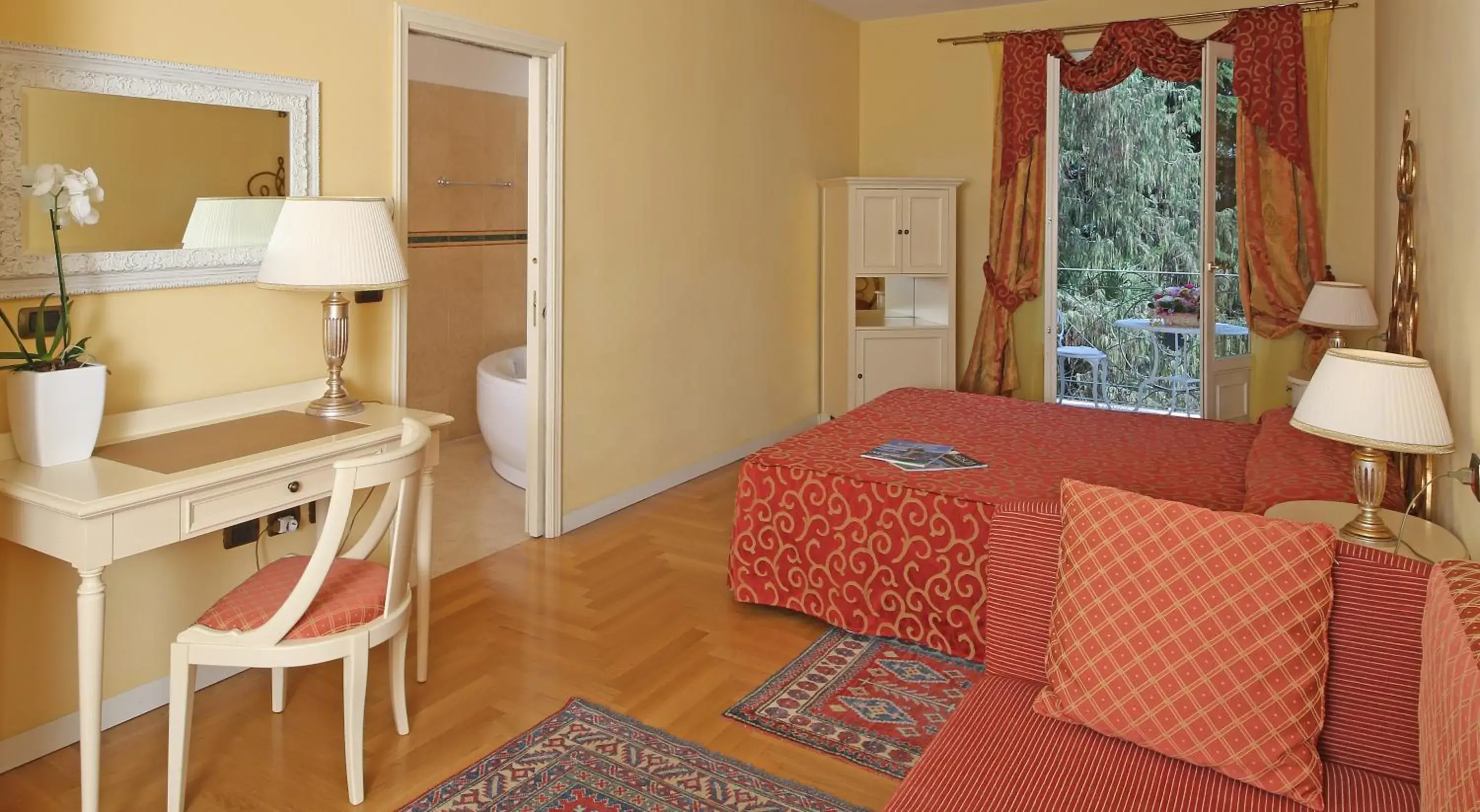 Superior Double or Twin Room with Garden View - single occupancy in Villa Sofia Hotel Superior Double or Twin Room with Garden View - single occupancy in Villa Sofia Hotel