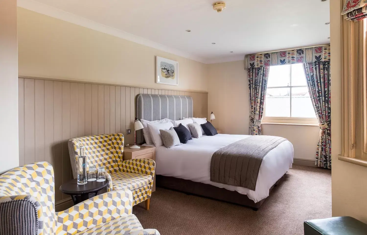 Superior Double or Twin Room in Crown Hotel Superior Double or Twin Room in Crown Hotel