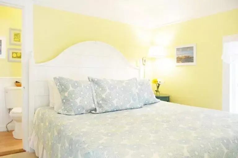 King Studio in 2 River Road Inn Cottages King Studio in 2 River Road Inn Cottages