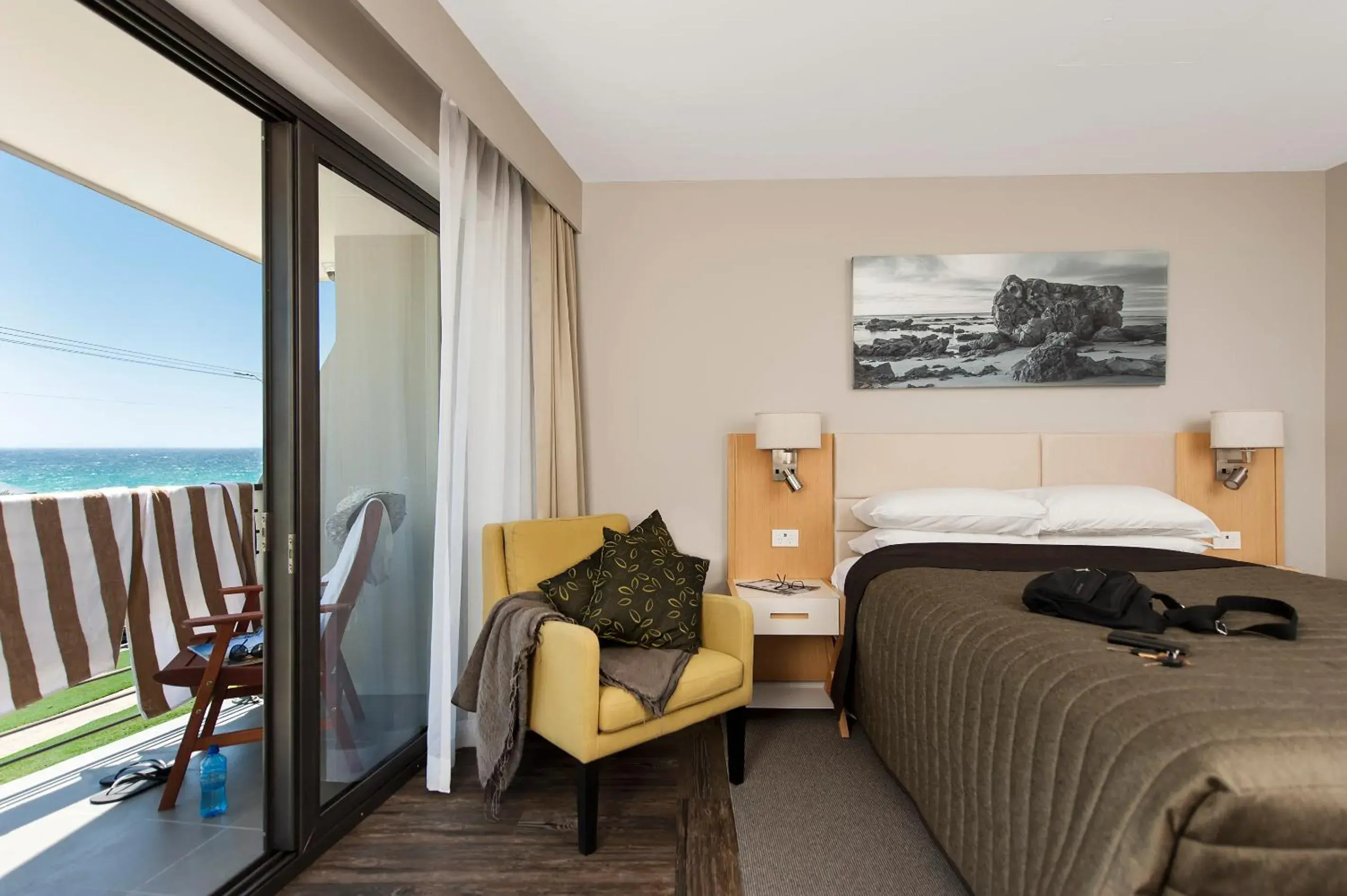 Deluxe Studio in Allure On Ocean Motel - Mollymook Beach Deluxe Studio in Allure On Ocean Motel - Mollymook Beach