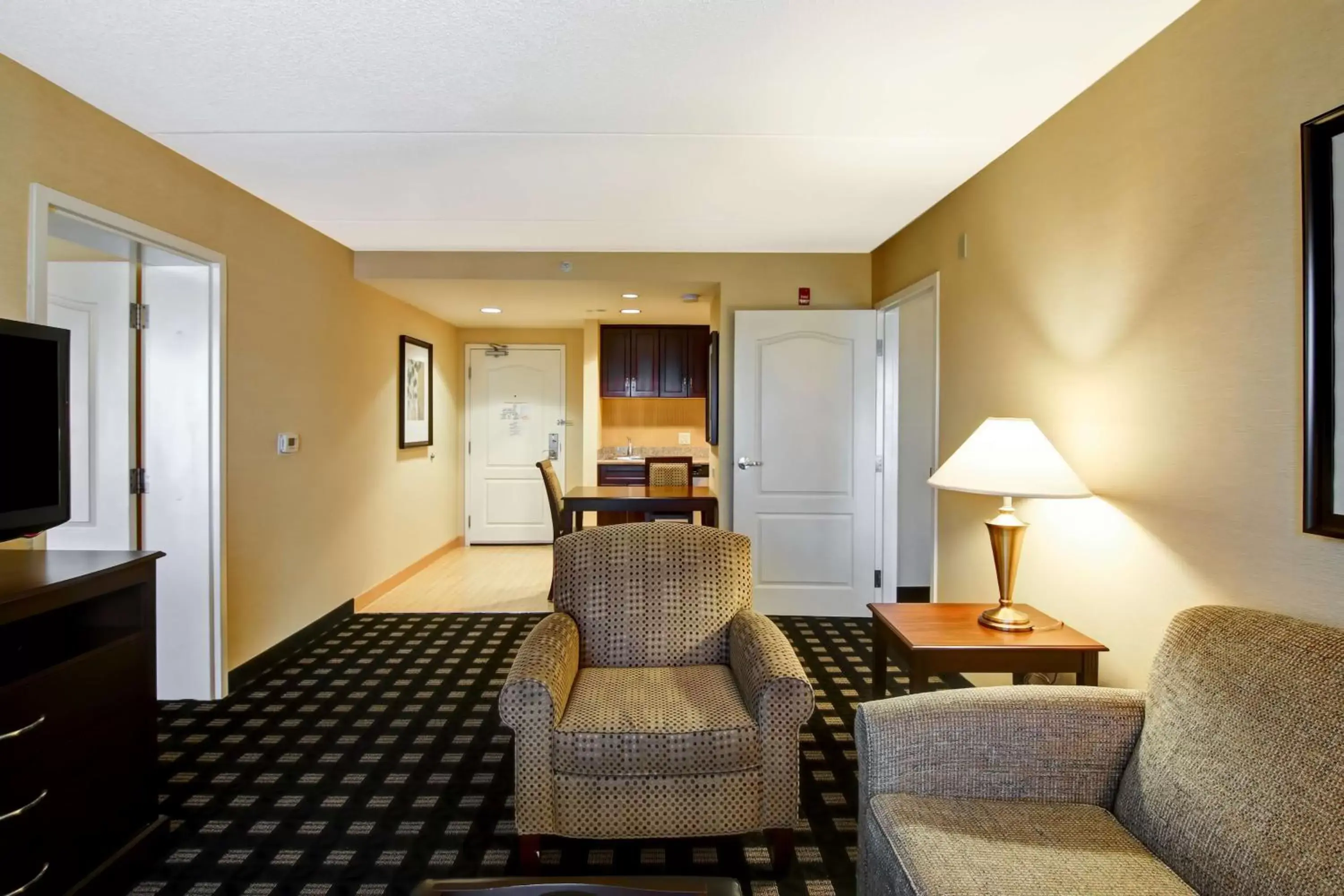Two-Bedroom Suite - Non-Smoking in Homewood Suites by Hilton Toronto Airport Corporate Centre Two-Bedroom Suite - Non-Smoking in Homewood Suites by Hilton Toronto Airport Corporate Centre