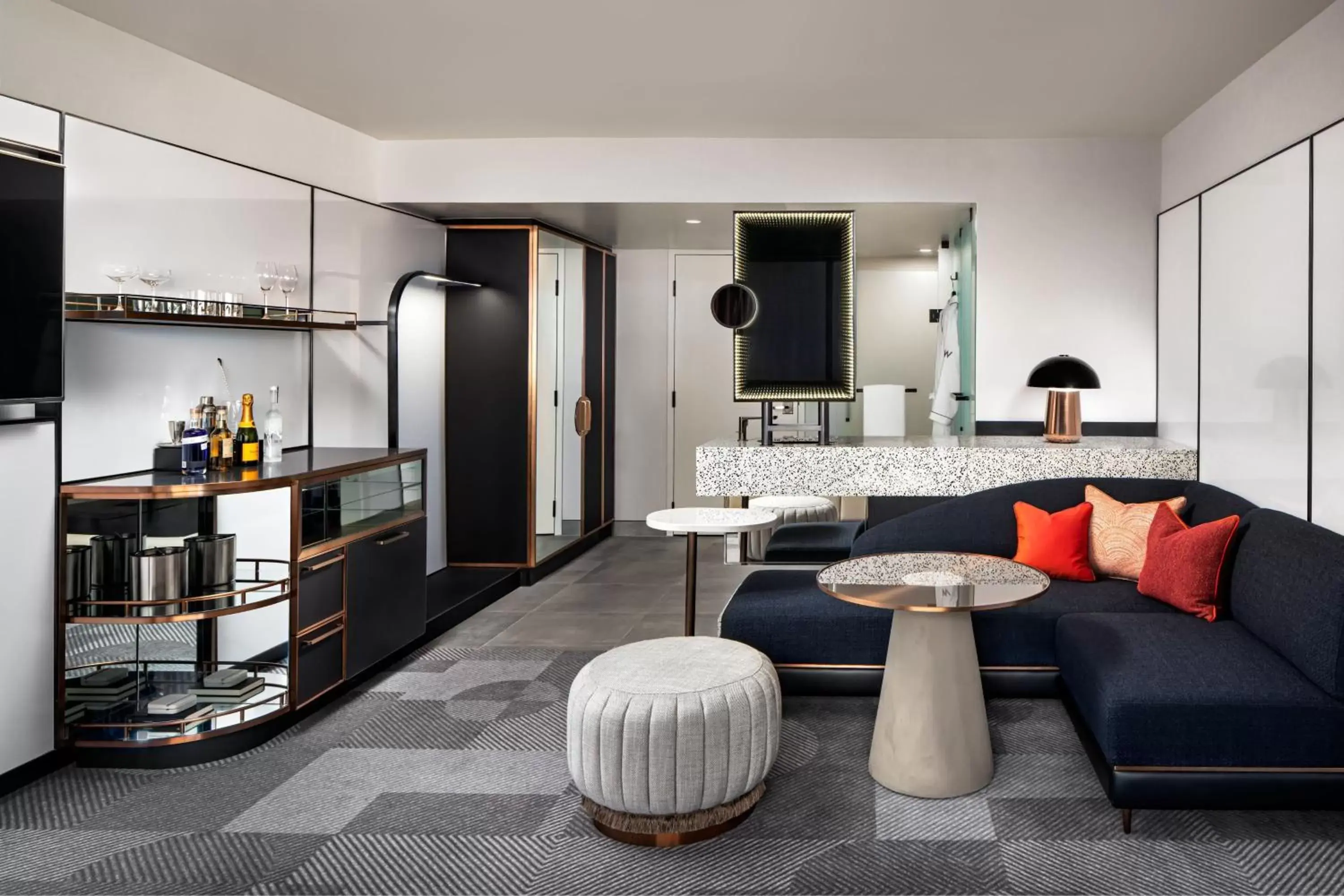 Deluxe King Room in W Toronto Deluxe King Room in W Toronto